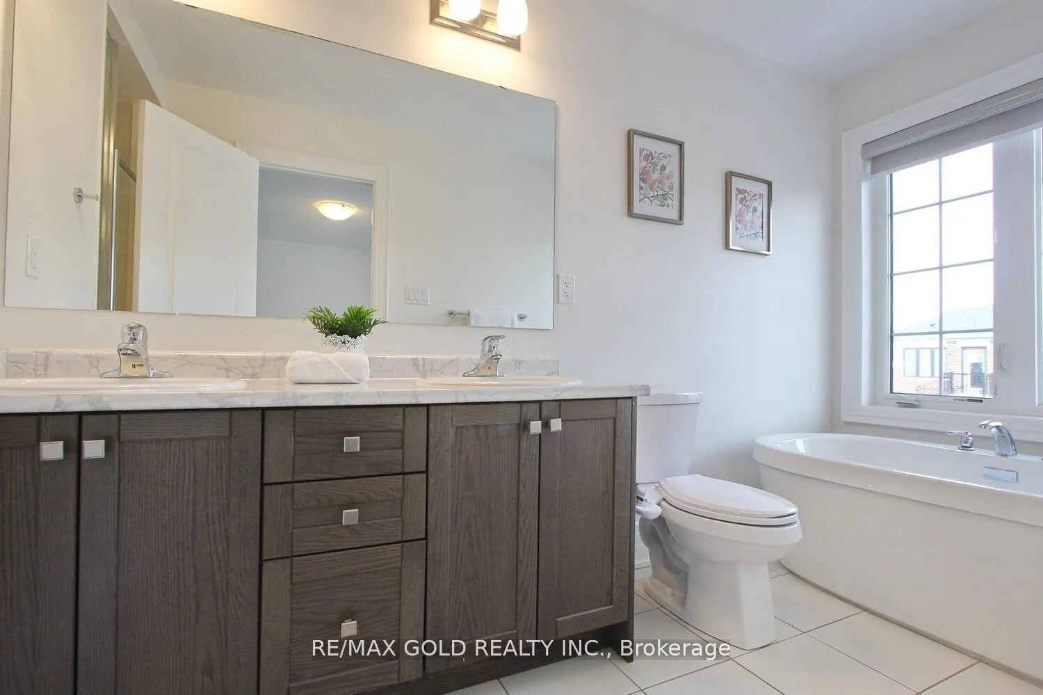 Photo 21 of 27 Petch Avenue, Caledon, Rural Caledon — HOMEH