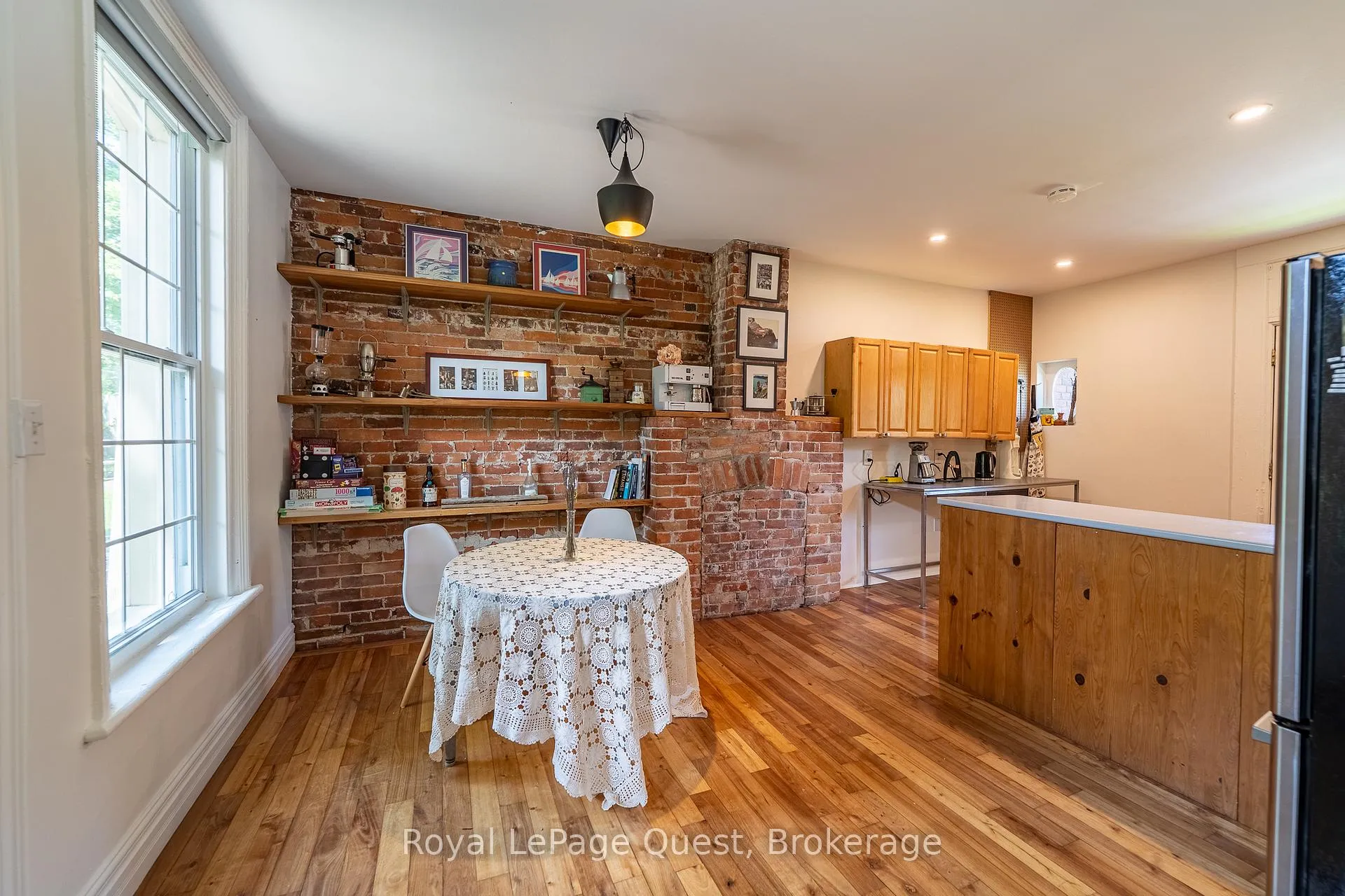 Photo 16 of 120 Brant Street E, Orillia — HOMEH
