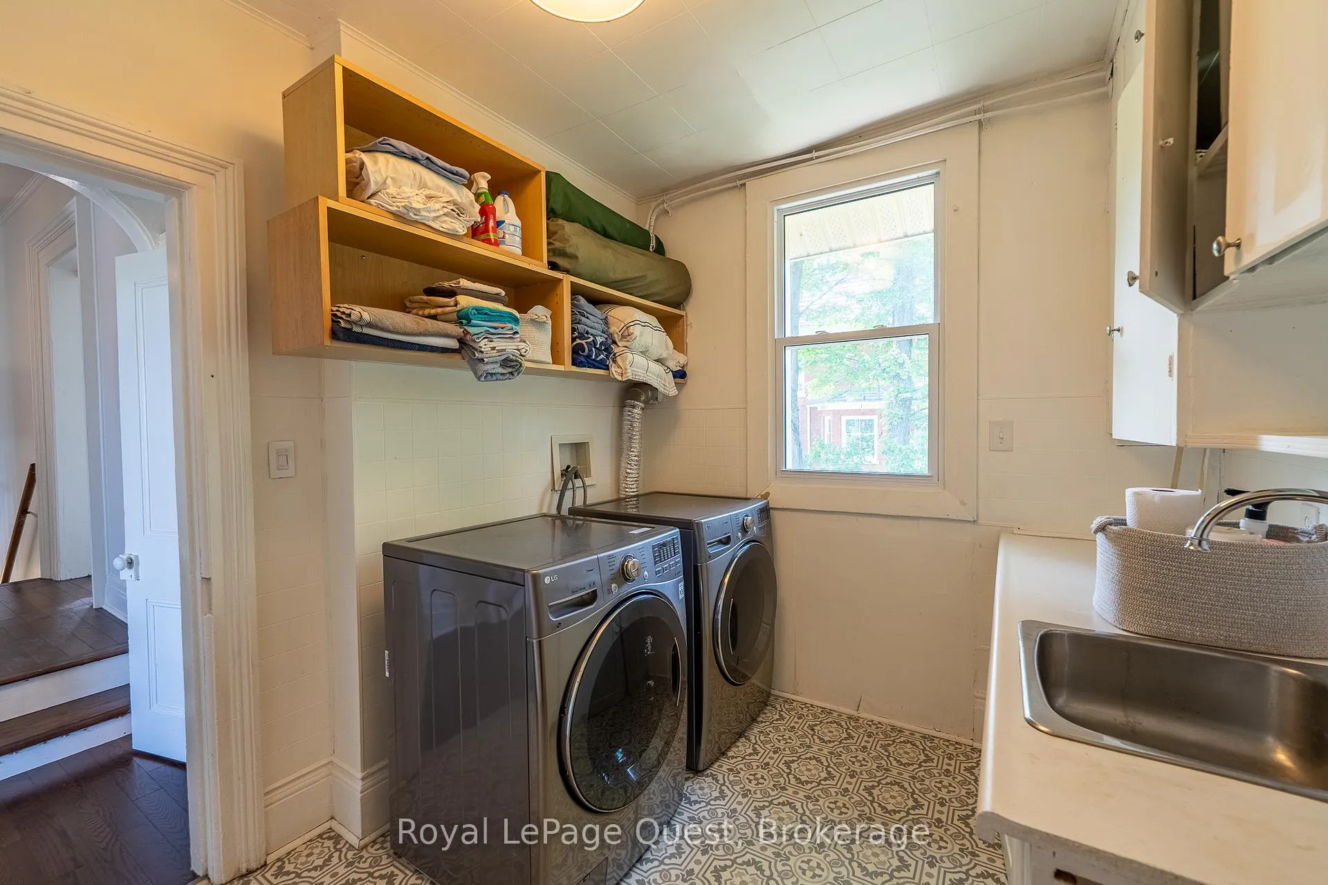 Photo 29 of 120 Brant Street E, Orillia — HOMEH