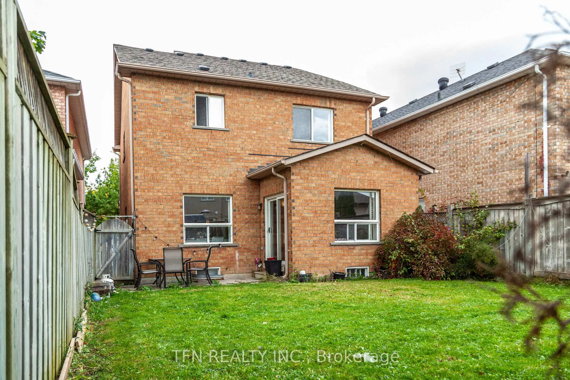 Photo 9 of 5 Belwood Boulevard, Vaughan, Patterson — HOMEH
