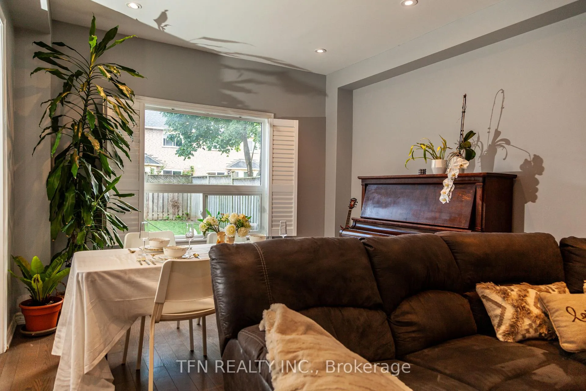 Photo 16 of 5 Belwood Boulevard, Vaughan, Patterson — HOMEH