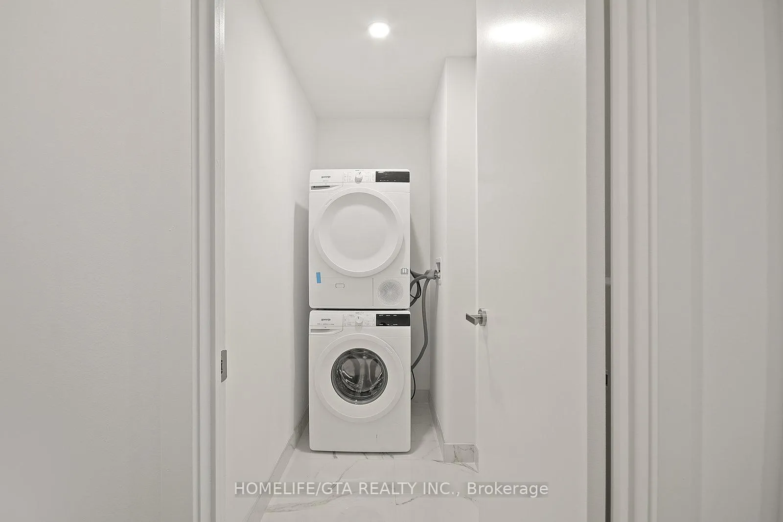 Photo 4 of Unit 2115, 88 Queen Street E, Toronto, Church-Yonge Corridor — HOMEH