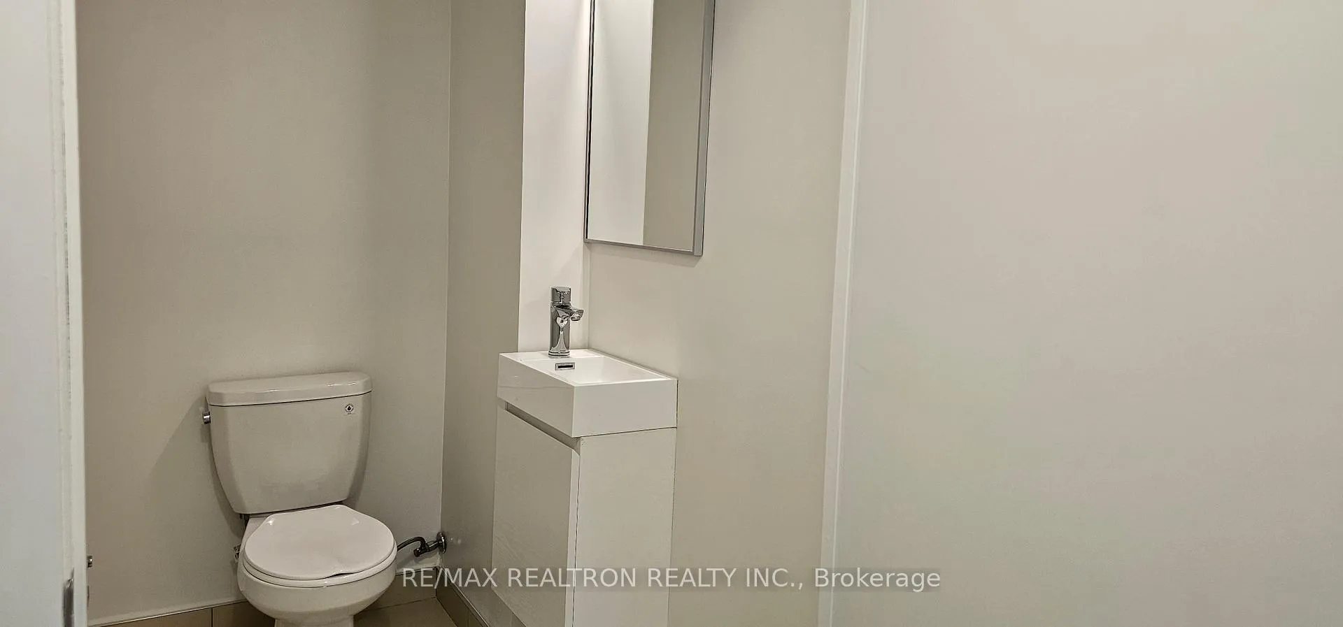 Photo 3 of Unit 613, 38 Andre De Grasse Street, Markham, Unionville — HOMEH