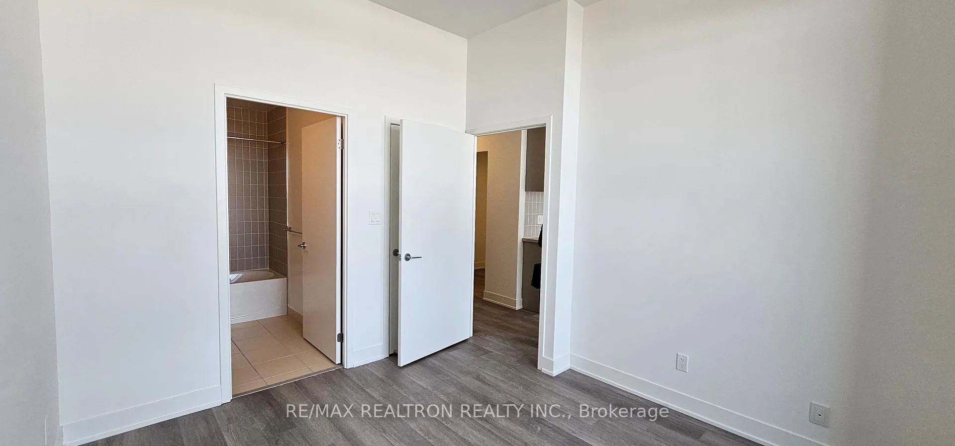 Photo 9 of Unit 613, 38 Andre De Grasse Street, Markham, Unionville — HOMEH