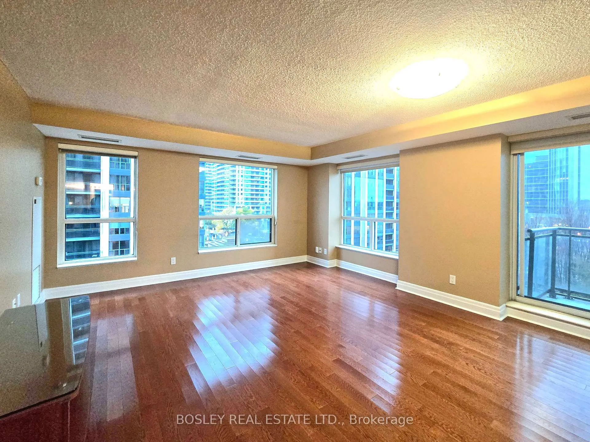 Front of Unit 615, 188 Doris Avenue