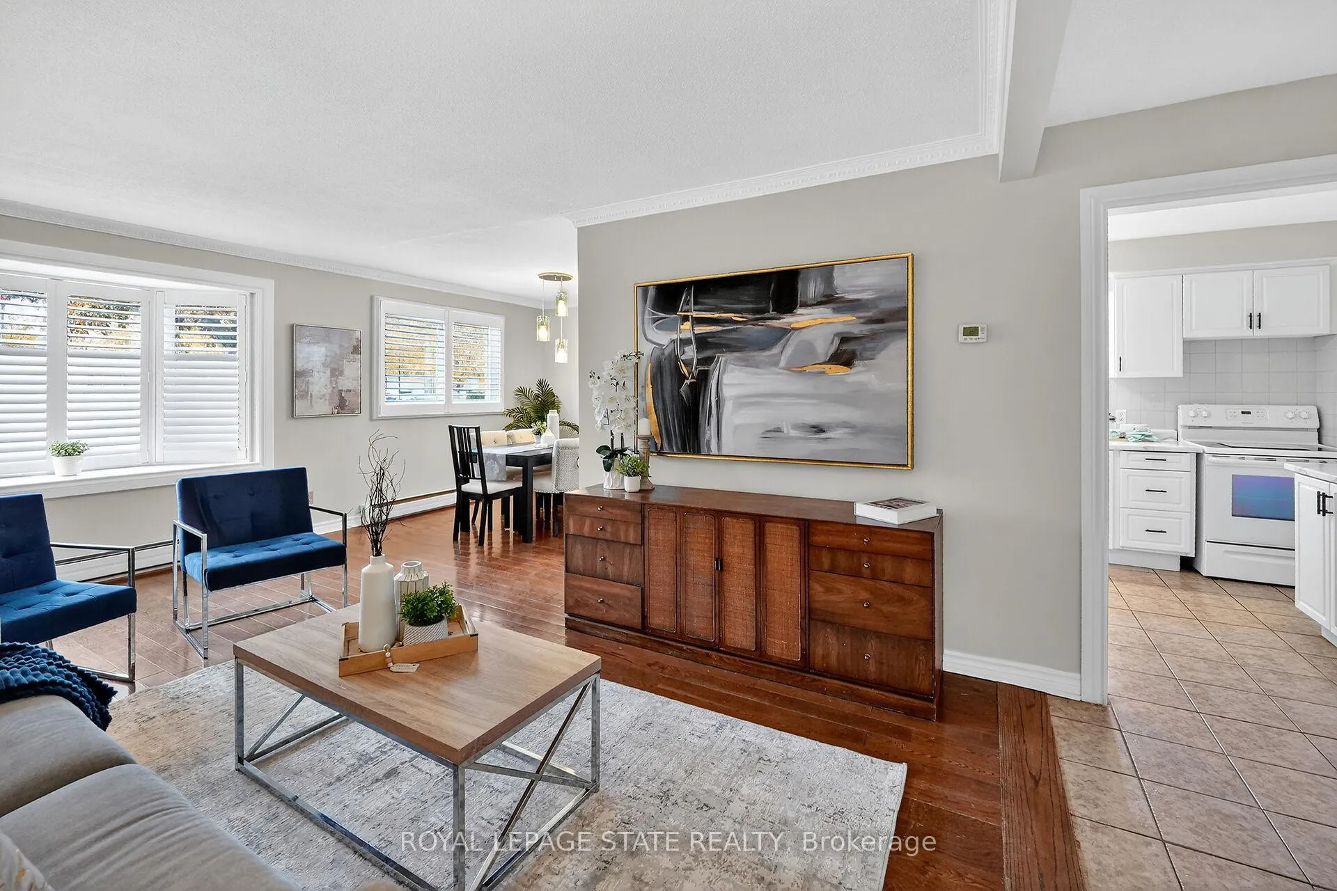 Photo 11 of 15 Grand Avenue, Grimsby, Grimsby Beach — HOMEH