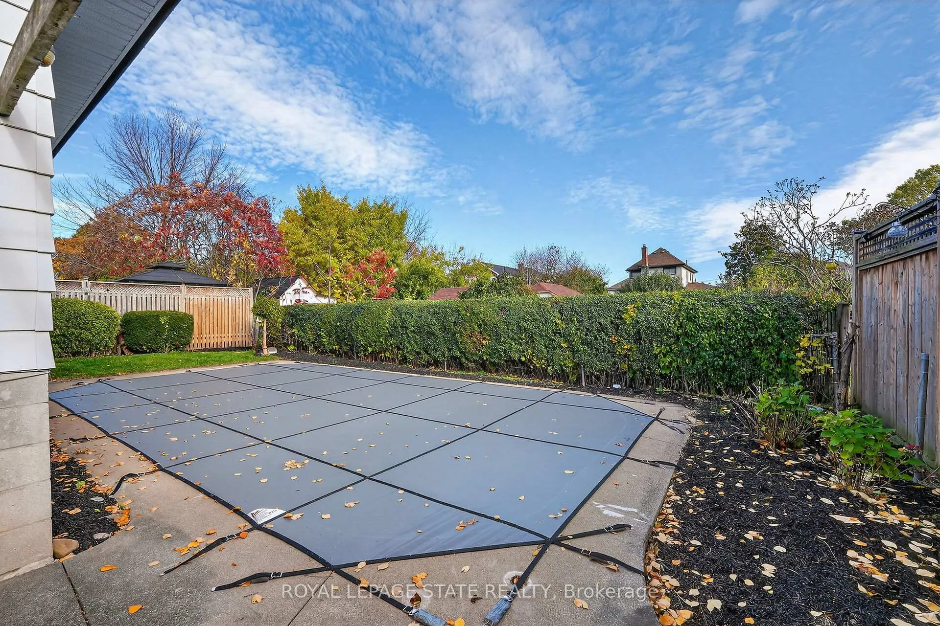 Photo 24 of 15 Grand Avenue, Grimsby, Grimsby Beach — HOMEH