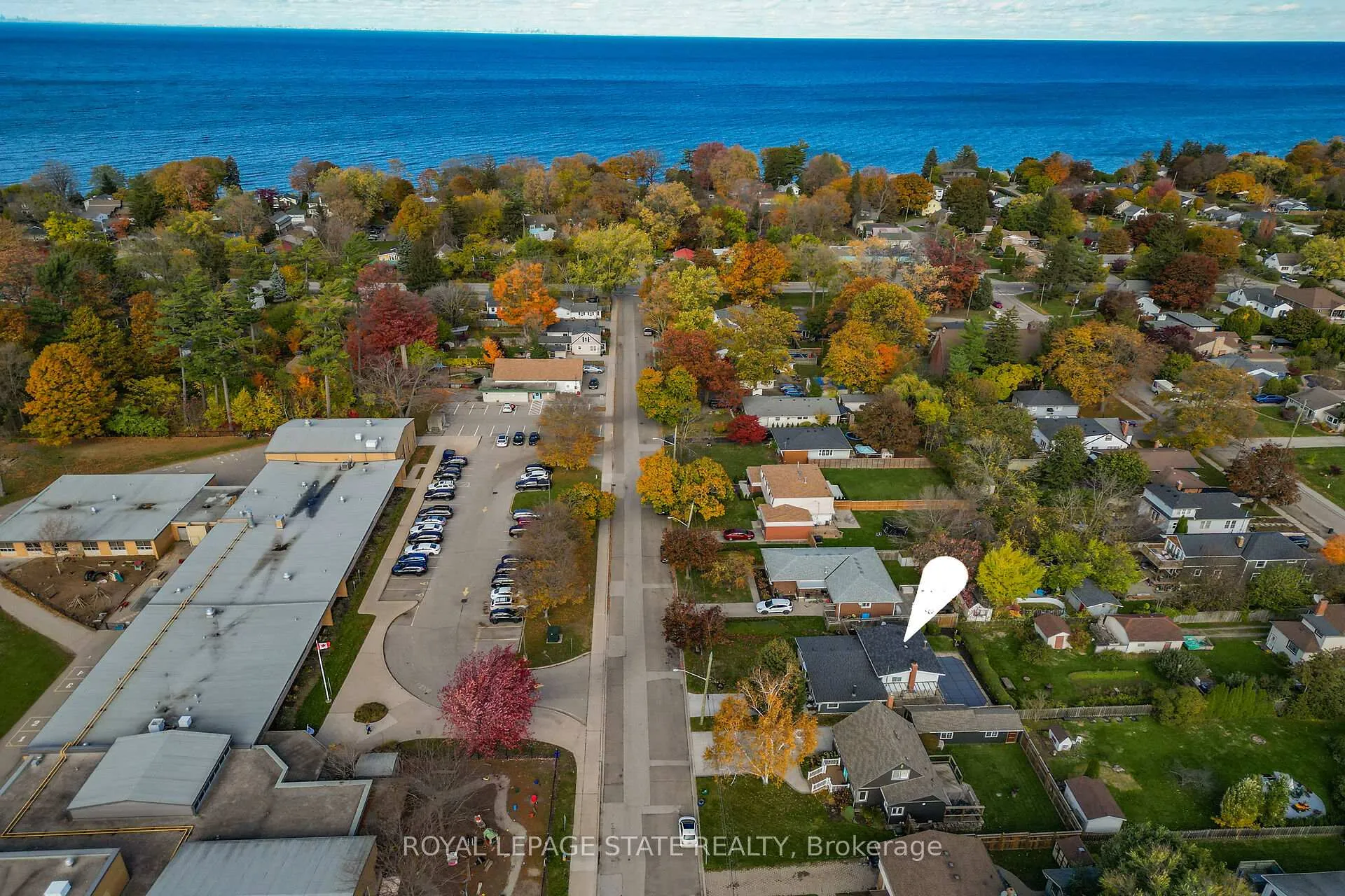 Photo 26 of 15 Grand Avenue, Grimsby, Grimsby Beach — HOMEH