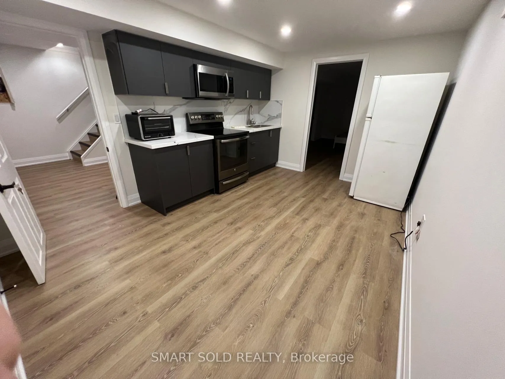 Photo 6 of Unit BSMT, 697 Eramosa Crescent, Pickering, Amberlea — HOMEH