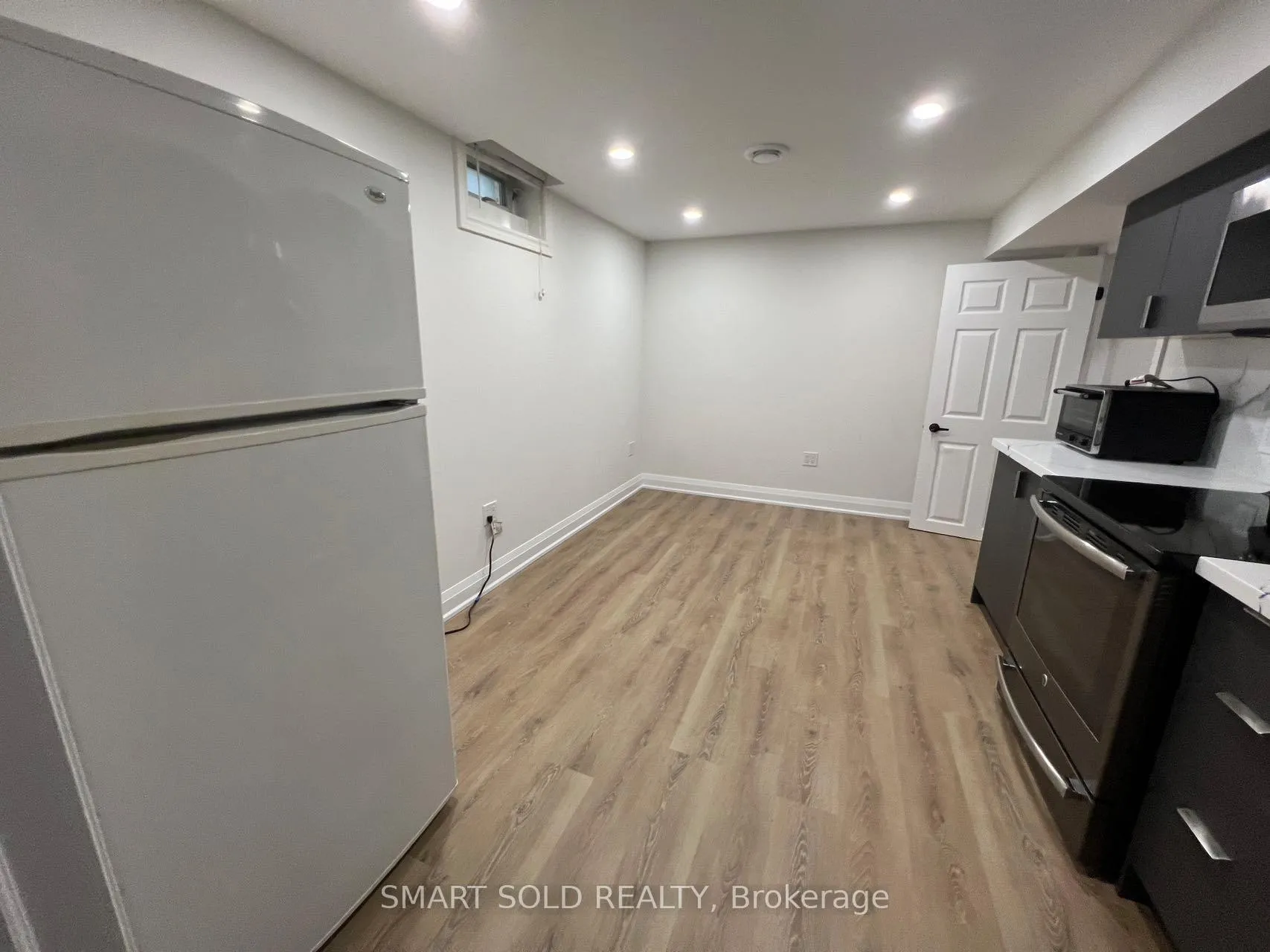 Photo 7 of Unit BSMT, 697 Eramosa Crescent, Pickering, Amberlea — HOMEH