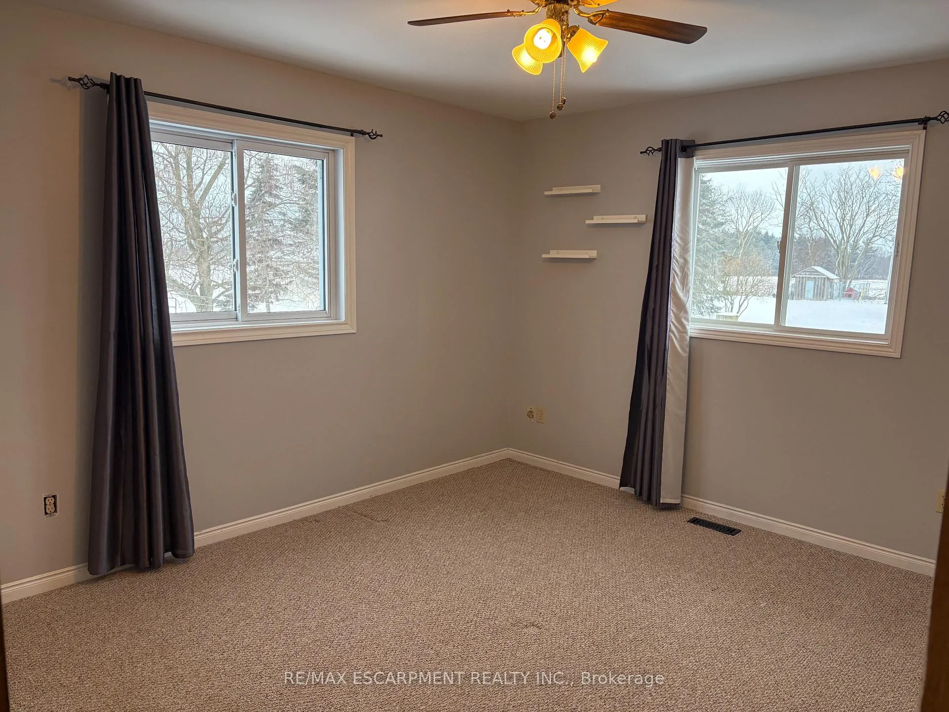 Photo 11 of 37 Carter Road, Haldimand — HOMEH