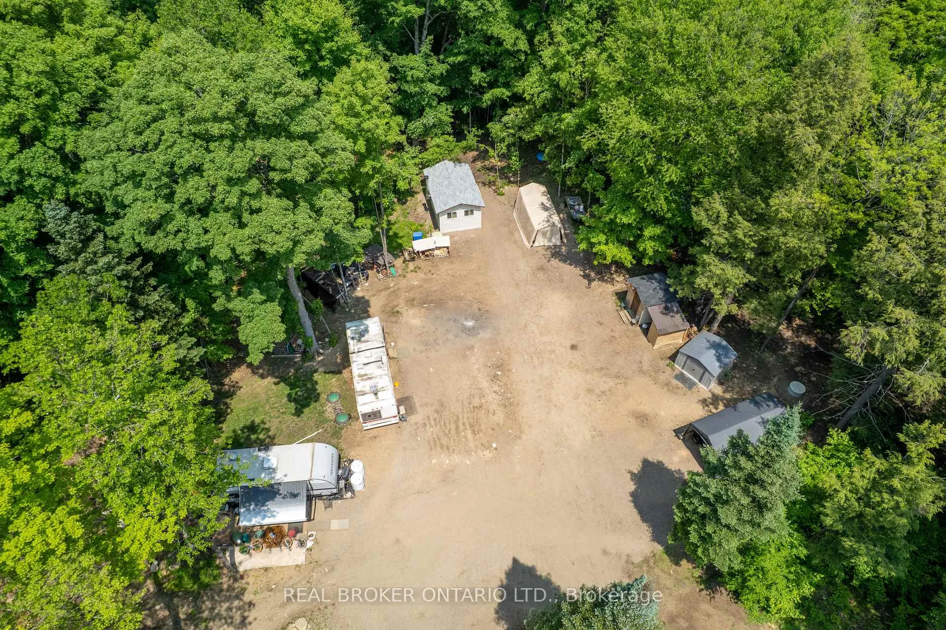 Photo 5 of 1565 Ursa Road, Highlands East, Glamorgan — HOMEH