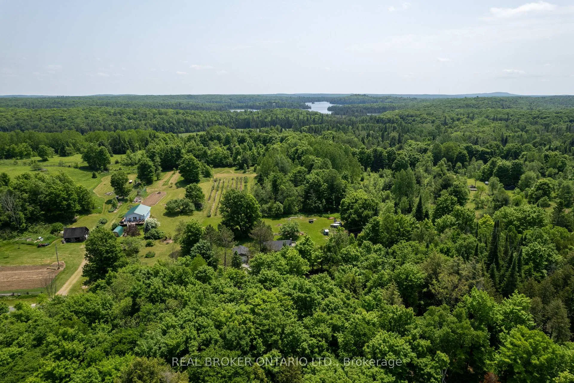 Photo 16 of 1565 Ursa Road, Highlands East, Glamorgan — HOMEH