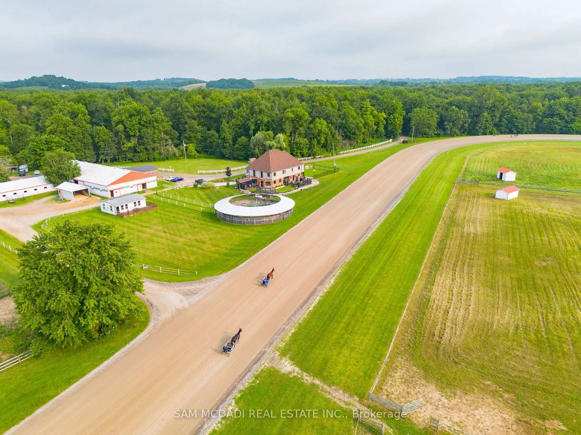 Photo 6 of 1046 6 Concession Road W, Hamilton, Rural Flamborough — HOMEH