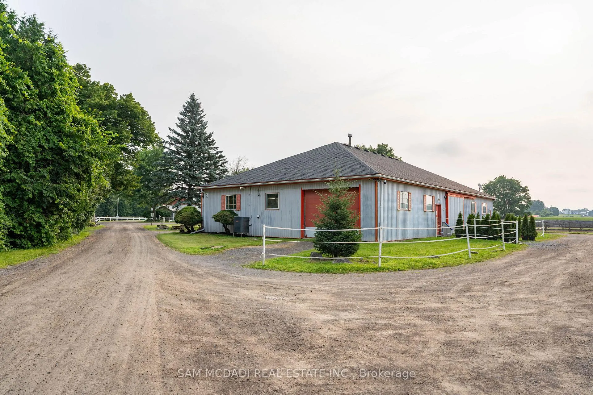 Photo 23 of 1046 6 Concession Road W, Hamilton, Rural Flamborough — HOMEH