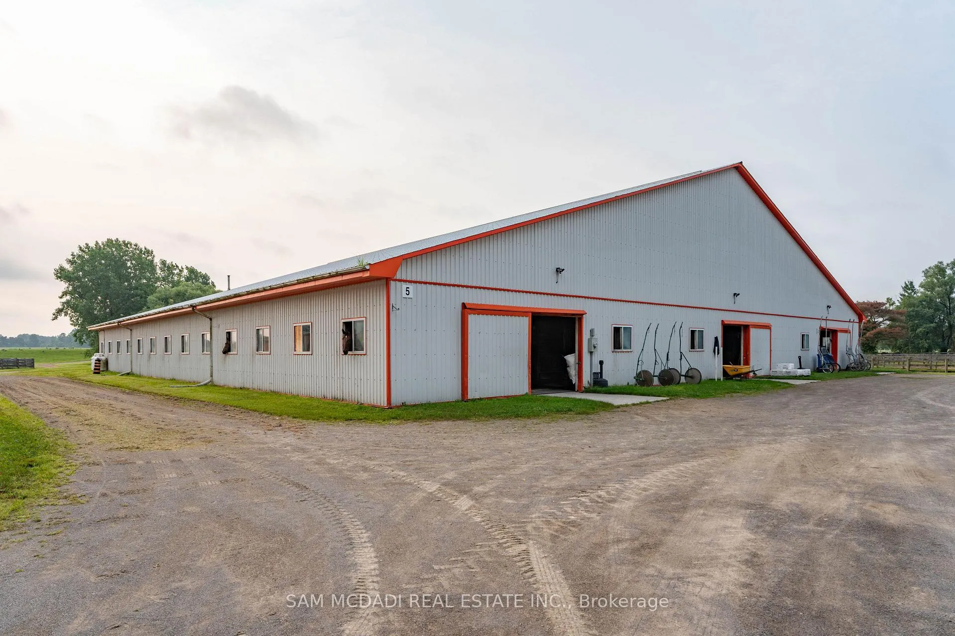 Photo 25 of 1046 6 Concession Road W, Hamilton, Rural Flamborough — HOMEH