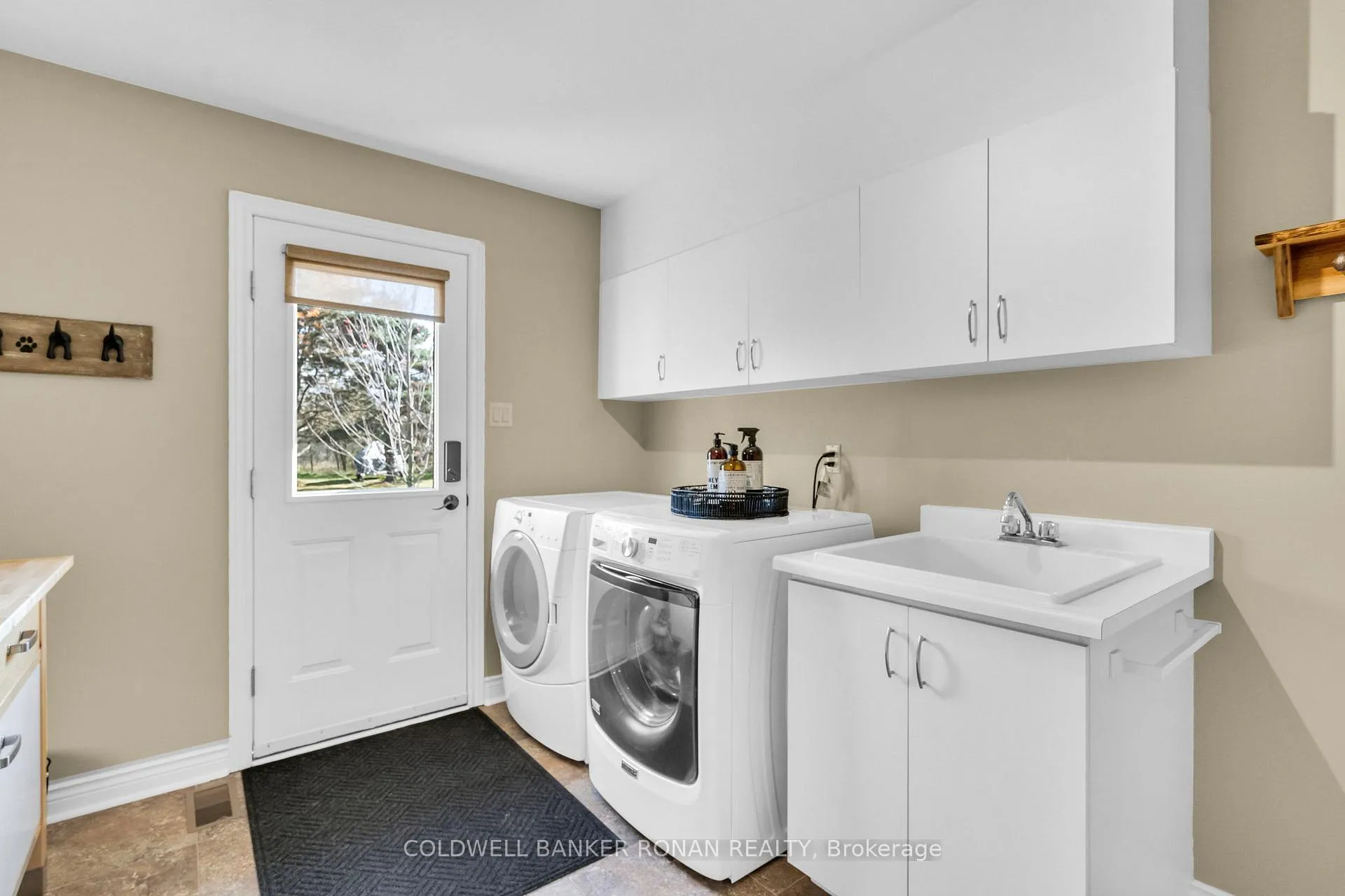 Photo 20 of 9 McCague Court, New Tecumseth, Rural New Tecumseth — HOMEH