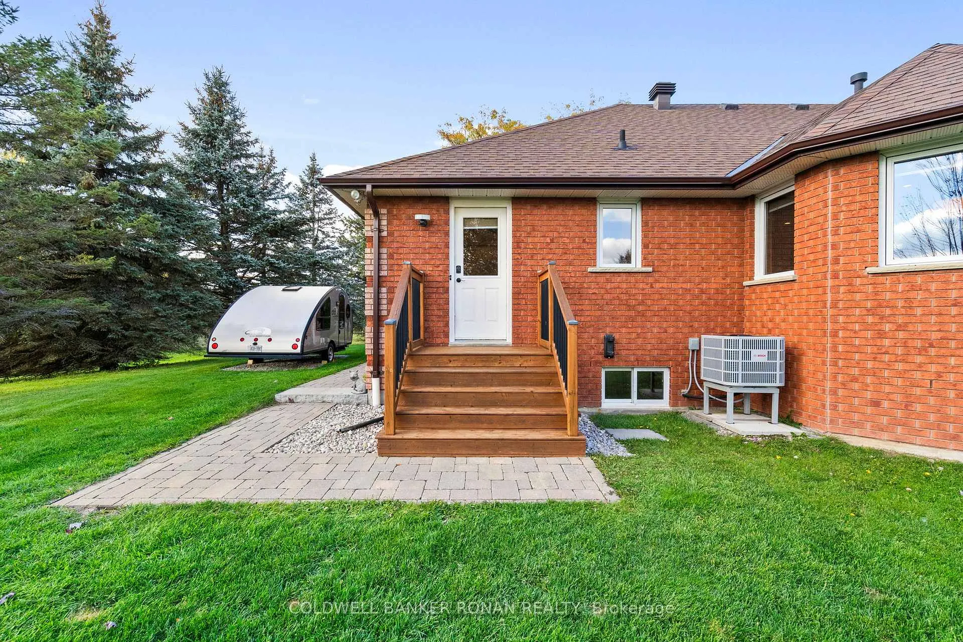 Photo 41 of 9 McCague Court, New Tecumseth, Rural New Tecumseth — HOMEH