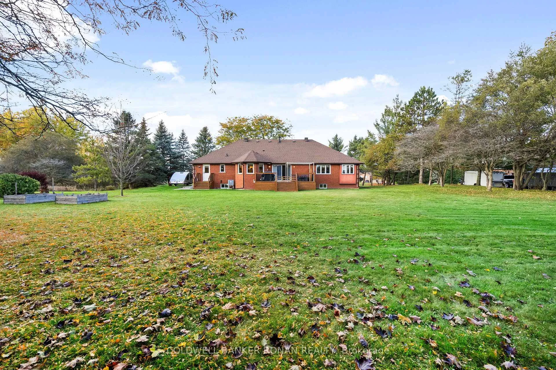 Photo 43 of 9 McCague Court, New Tecumseth, Rural New Tecumseth — HOMEH