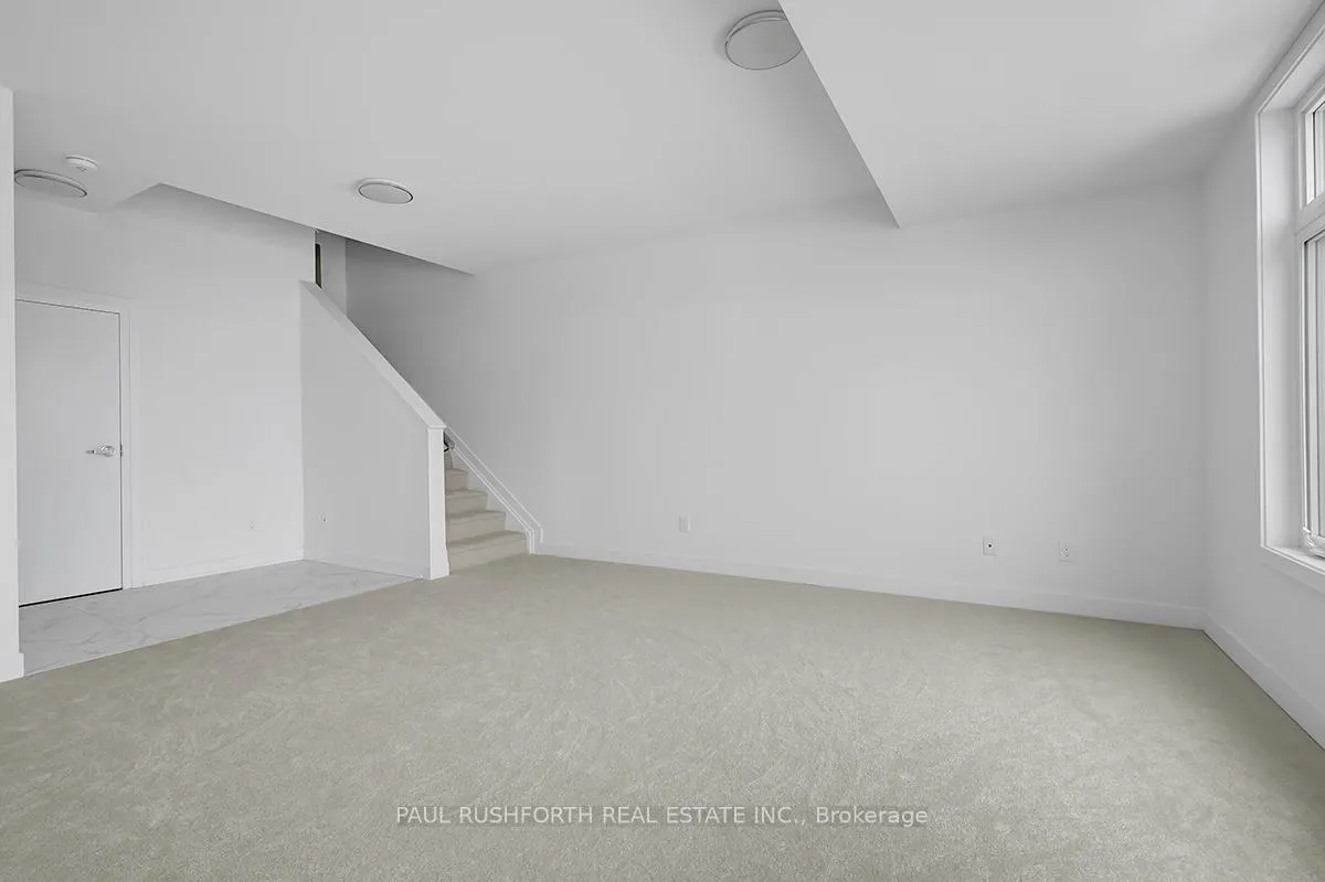 Photo 3 of 1027 Silhouette Private, Ottawa, Barrhaven - Cedargrove/Fraserdale — HOMEH