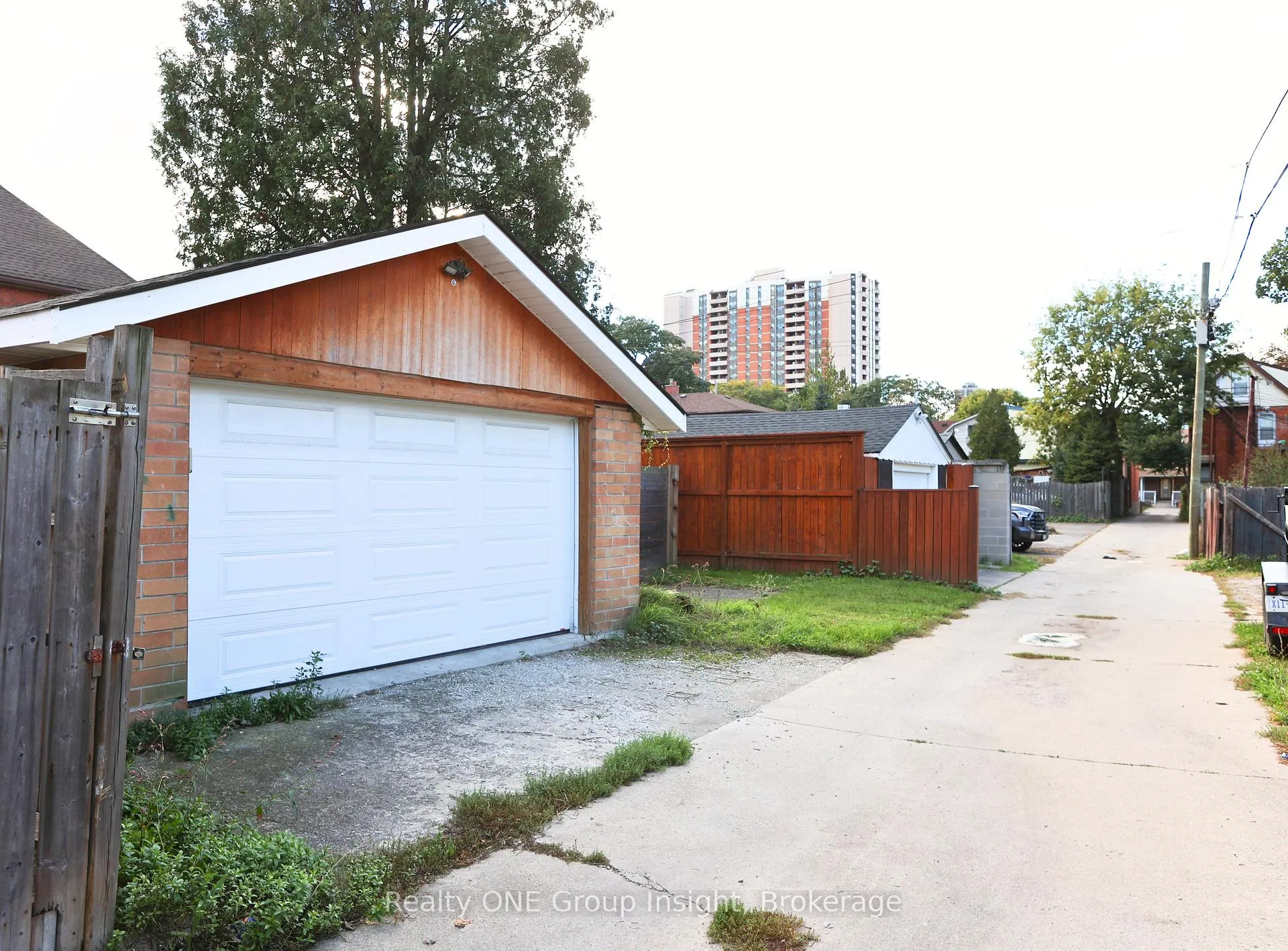 Photo 24 of 451 King William Street, Hamilton, Landsdale — HOMEH