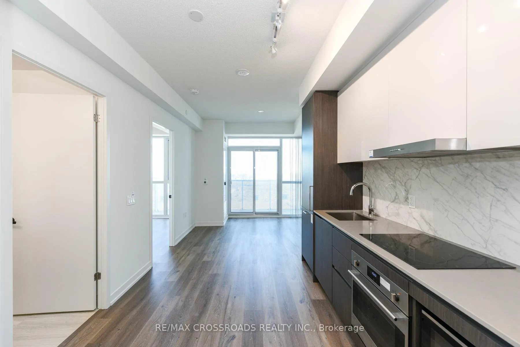 Photo 11 of Unit 2003, 225 Commerce Street, Vaughan, Vaughan Corporate Centre — HOMEH