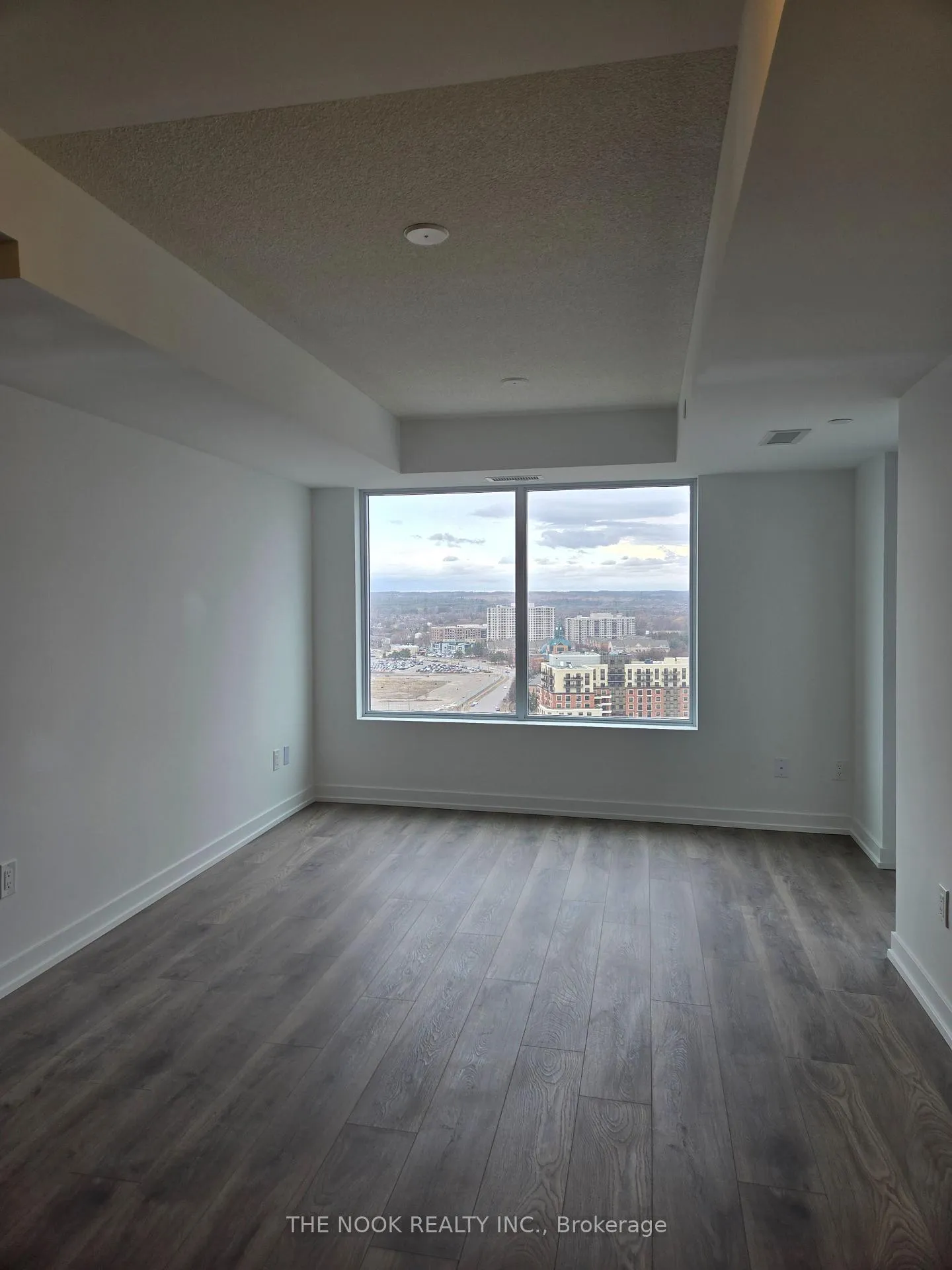 Photo 3 of Unit 2209, 1435 Celebration Drive, Pickering, Bay Ridges — HOMEH