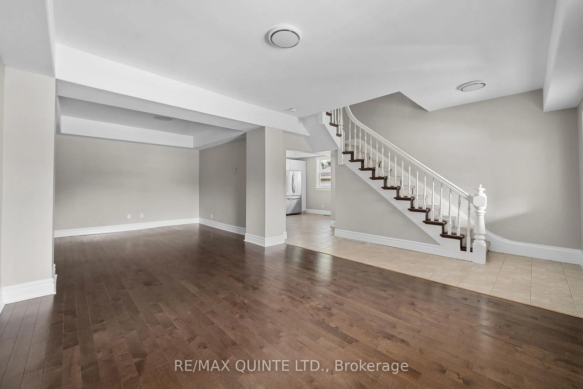 Photo 6 of 14 Elm Street, Prince Edward County, Picton — HOMEH