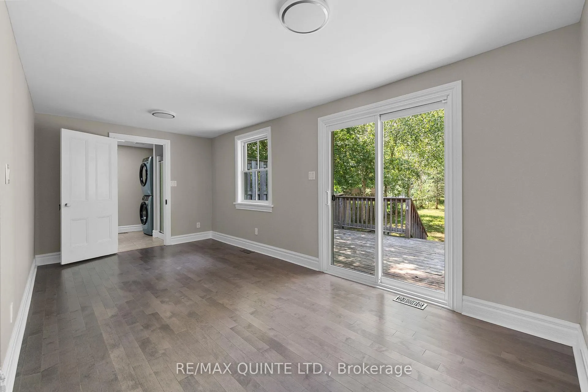 Photo 12 of 14 Elm Street, Prince Edward County, Picton — HOMEH