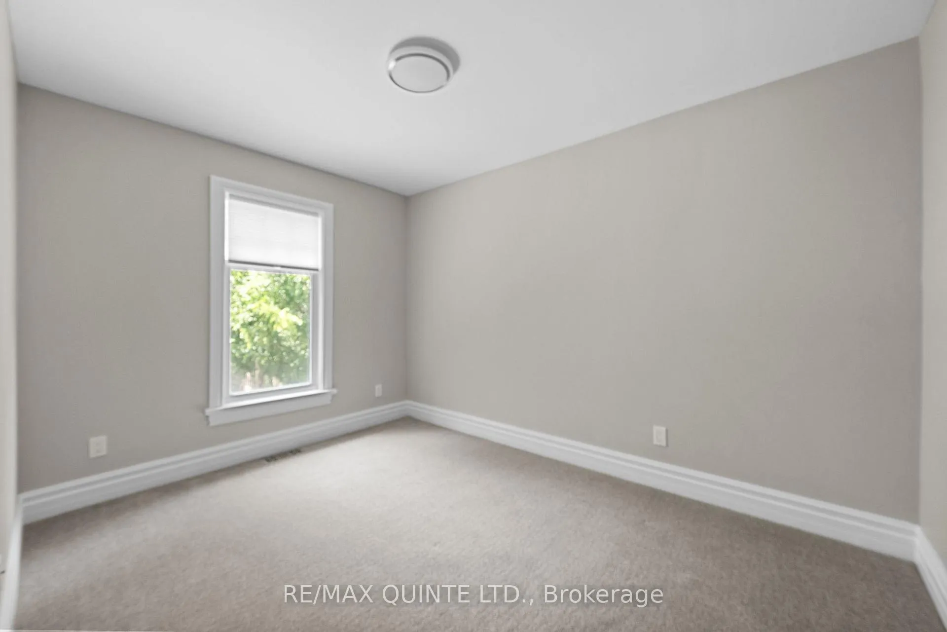 Photo 25 of 14 Elm Street, Prince Edward County, Picton — HOMEH