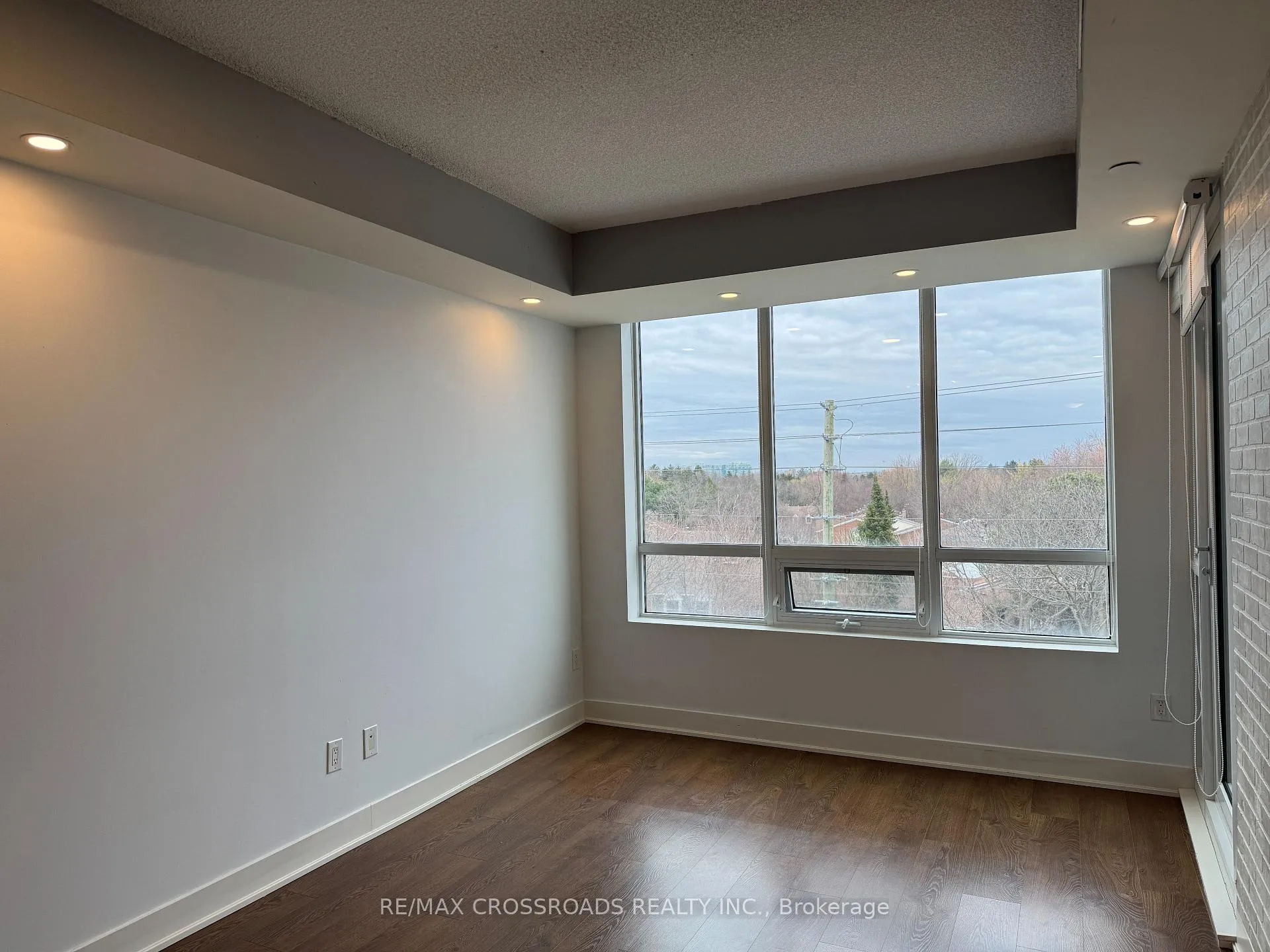 Photo 5 of Unit 616, 7608 Yonge Street, Vaughan, Crestwood-Springfarm-Yorkhill — HOMEH