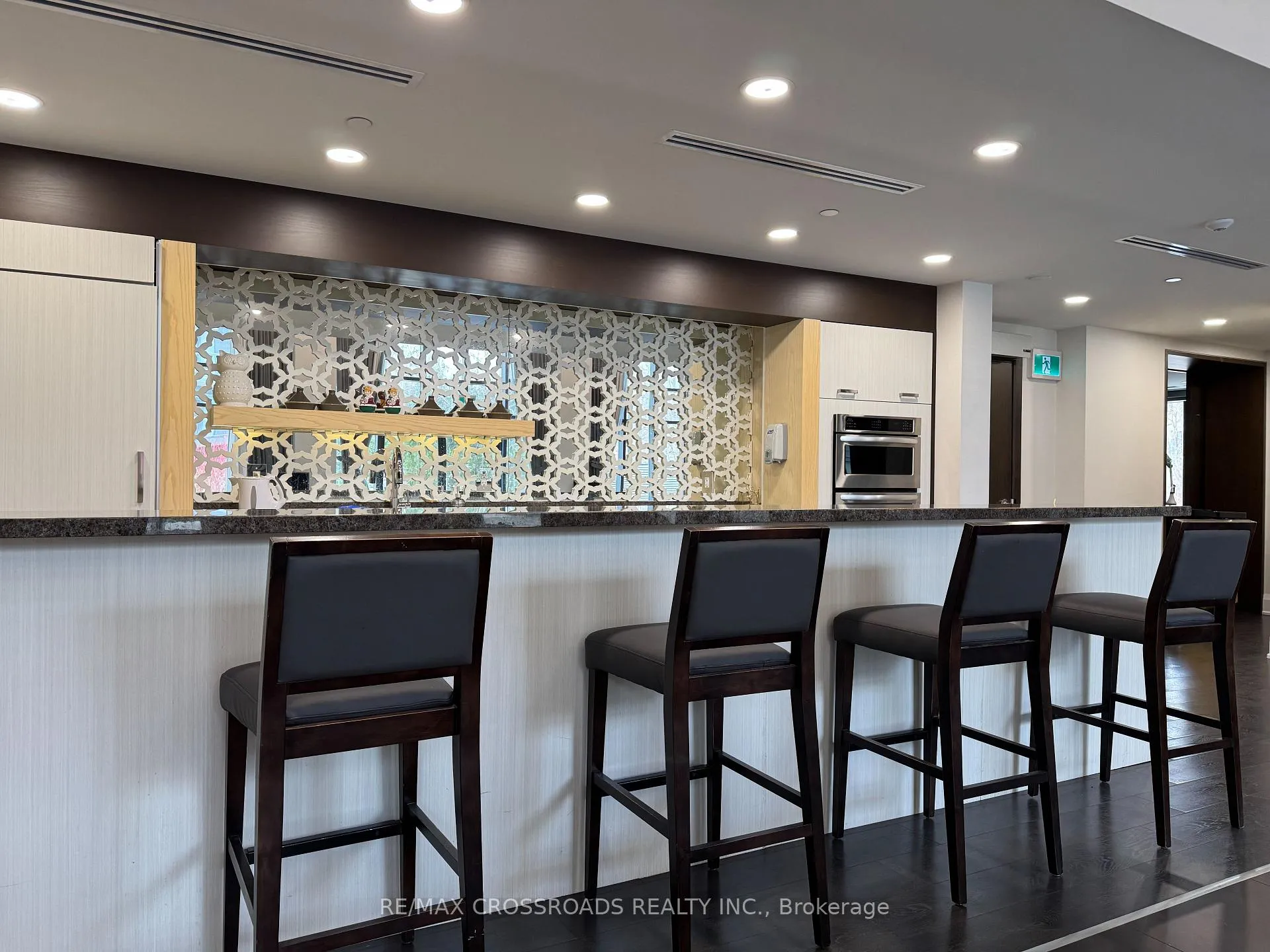 Photo 16 of Unit 616, 7608 Yonge Street, Vaughan, Crestwood-Springfarm-Yorkhill — HOMEH