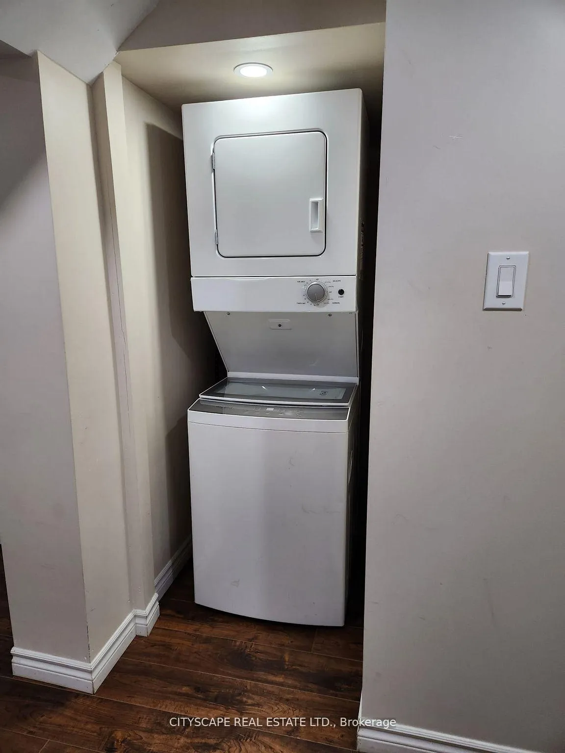 Photo 9 of Unit Bsmt, 151 Allegro Drive, Brampton, Credit Valley — HOMEH