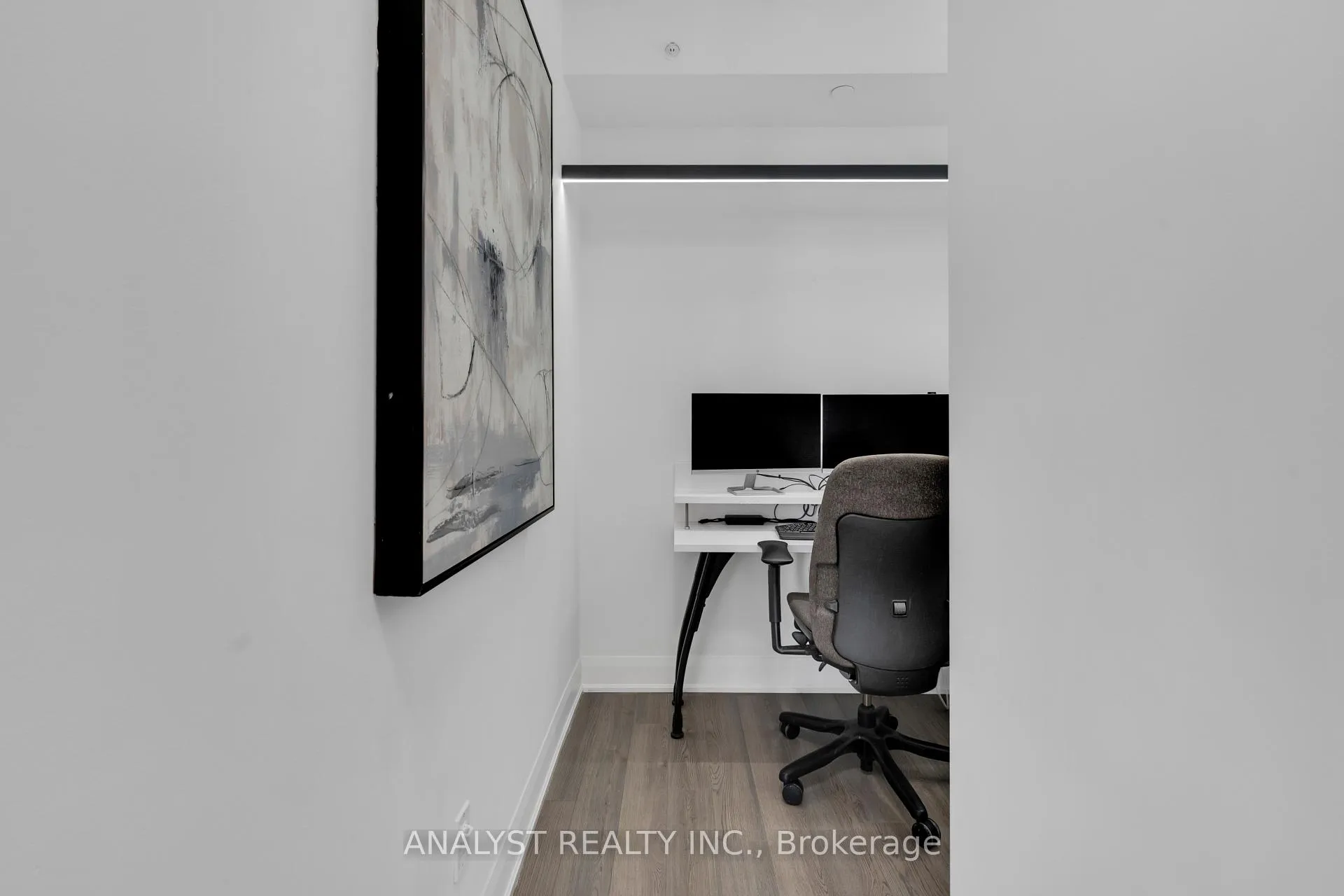 Photo 17 of Unit 2105, 2900 Highway 7, Vaughan, Concord — HOMEH