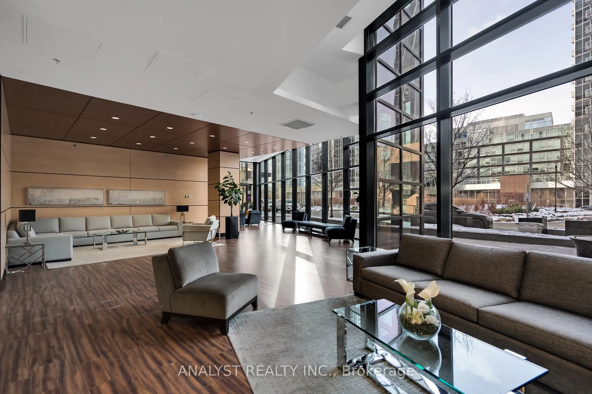 Photo 19 of Unit 2105, 2900 Highway 7, Vaughan, Concord — HOMEH