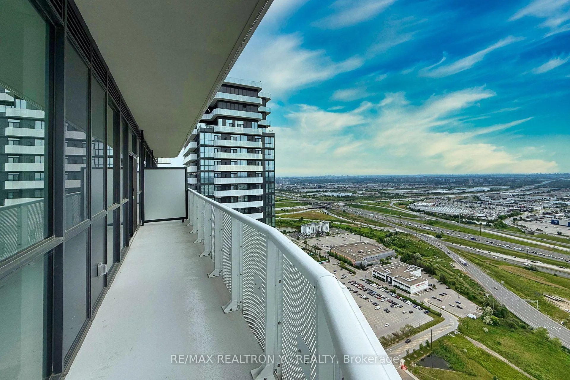 Photo 21 of Unit 4709, 225 Commerce Street, Vaughan, Vaughan Corporate Centre — HOMEH