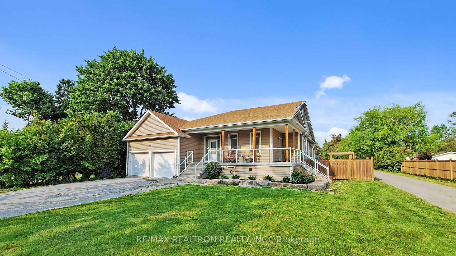 Photo 2 of 785 Sedore Avenue, Georgina, Sutton & Jackson's Point — HOMEH