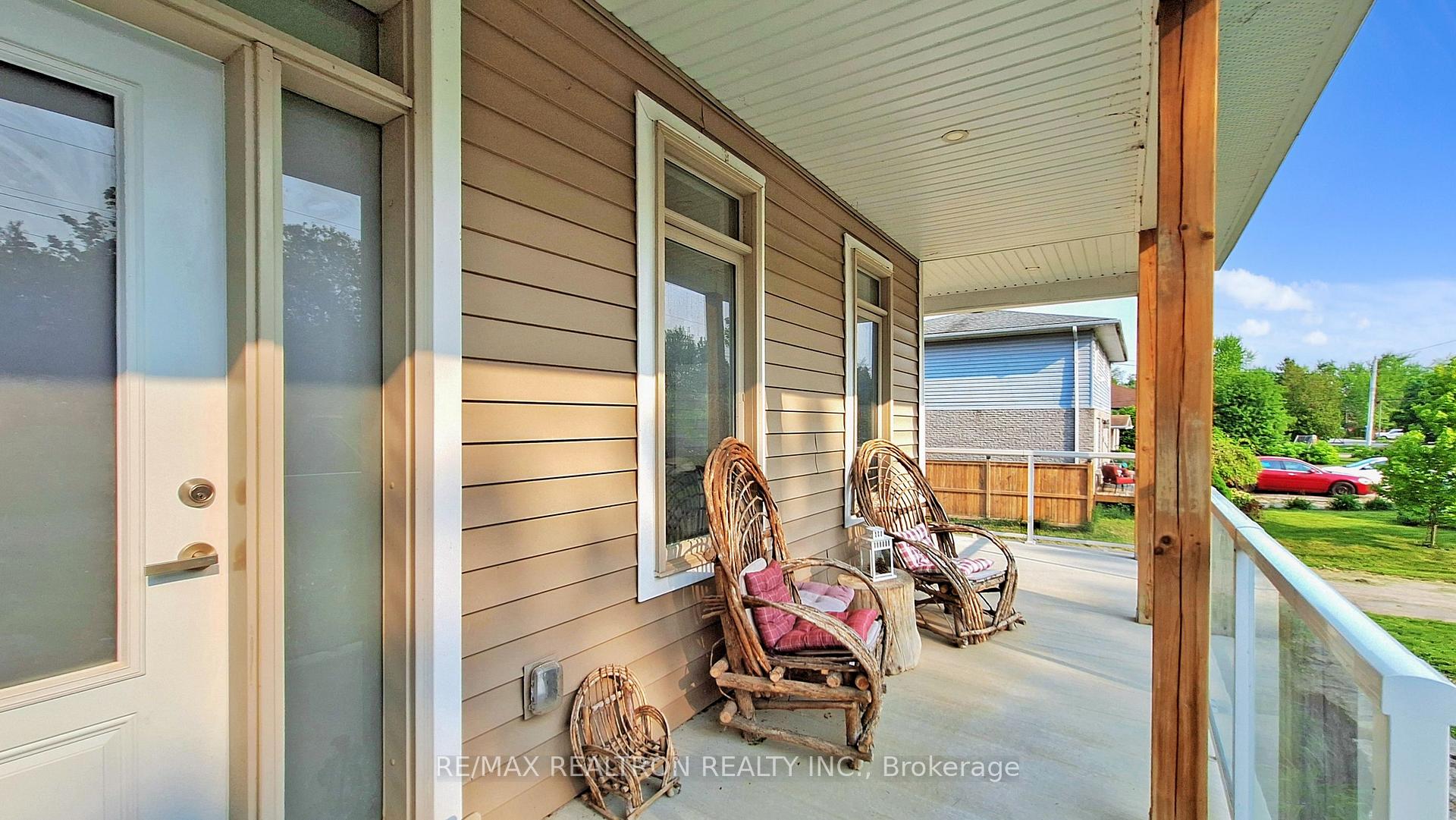 Photo 5 of 785 Sedore Avenue, Georgina, Sutton & Jackson's Point — HOMEH