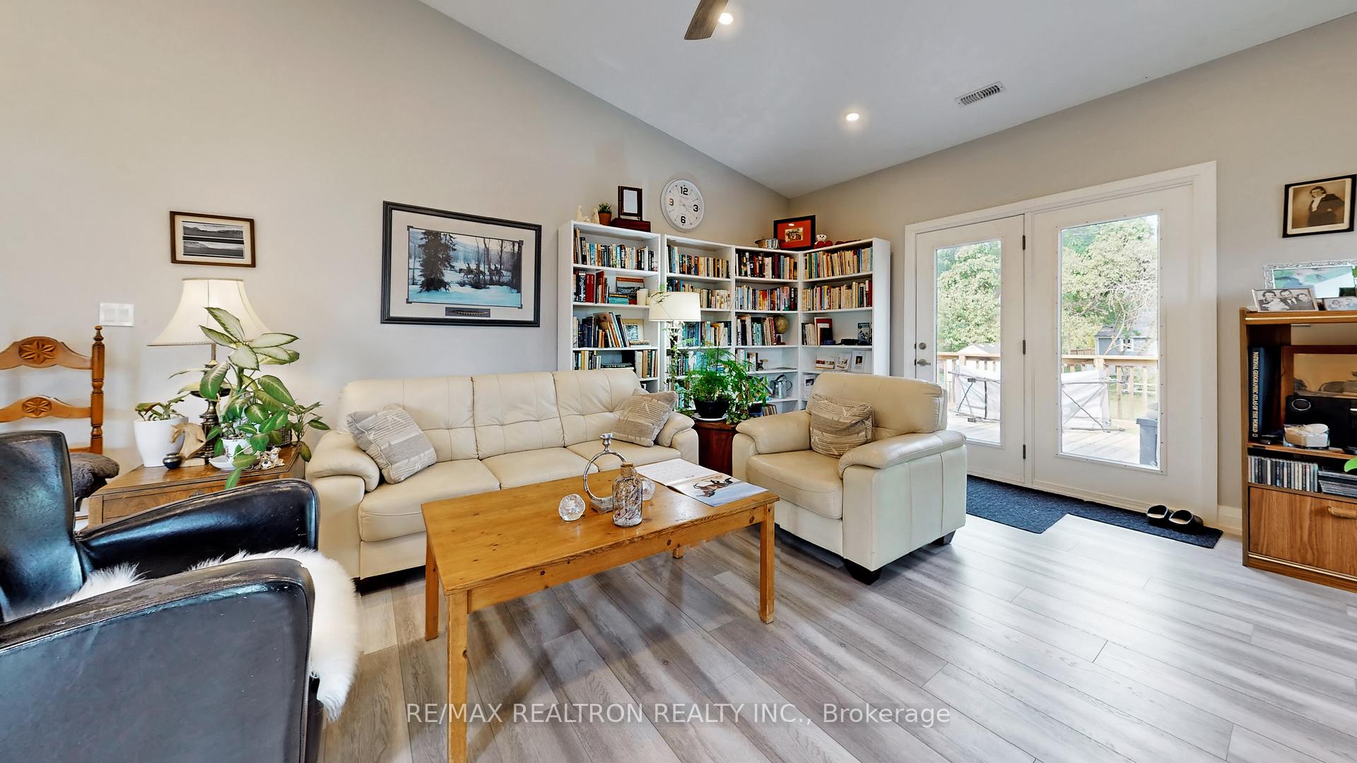 Photo 6 of 785 Sedore Avenue, Georgina, Sutton & Jackson's Point — HOMEH