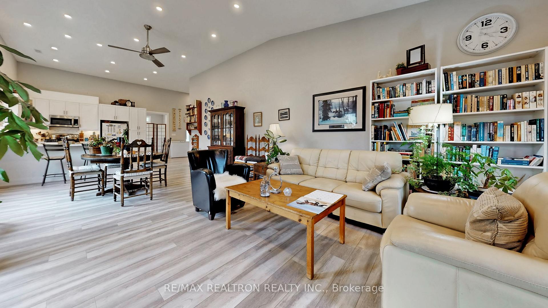 Photo 7 of 785 Sedore Avenue, Georgina, Sutton & Jackson's Point — HOMEH