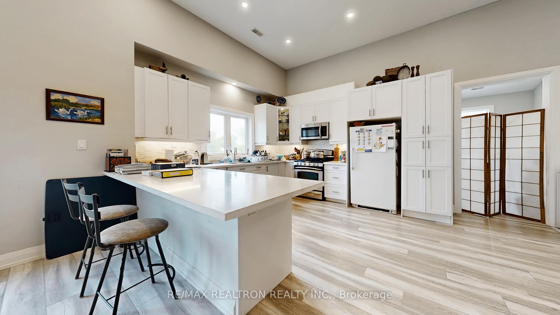 Photo 11 of 785 Sedore Avenue, Georgina, Sutton & Jackson's Point — HOMEH
