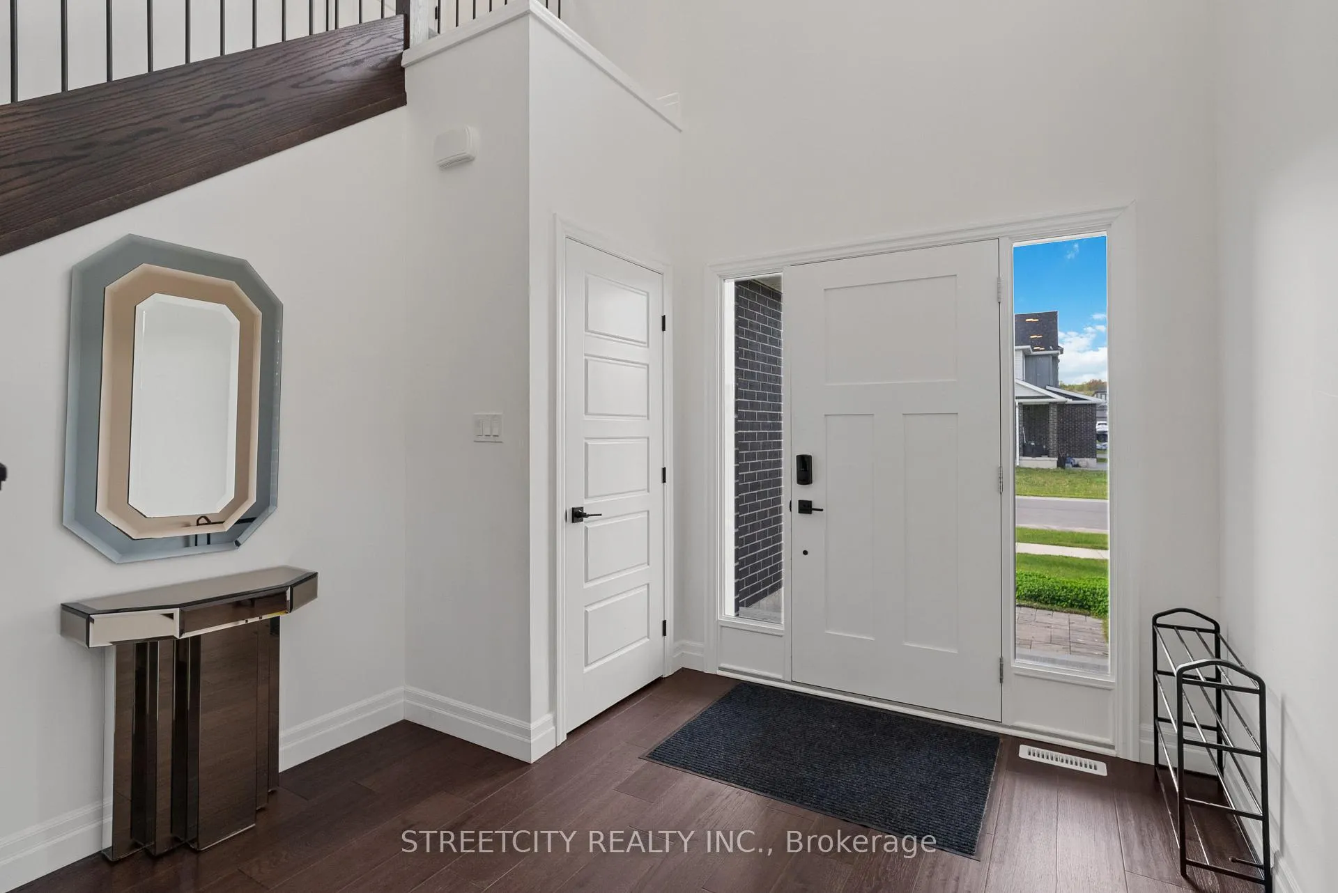 Photo 5 of 101 Basil Crescent, Middlesex Centre, Ilderton — HOMEH