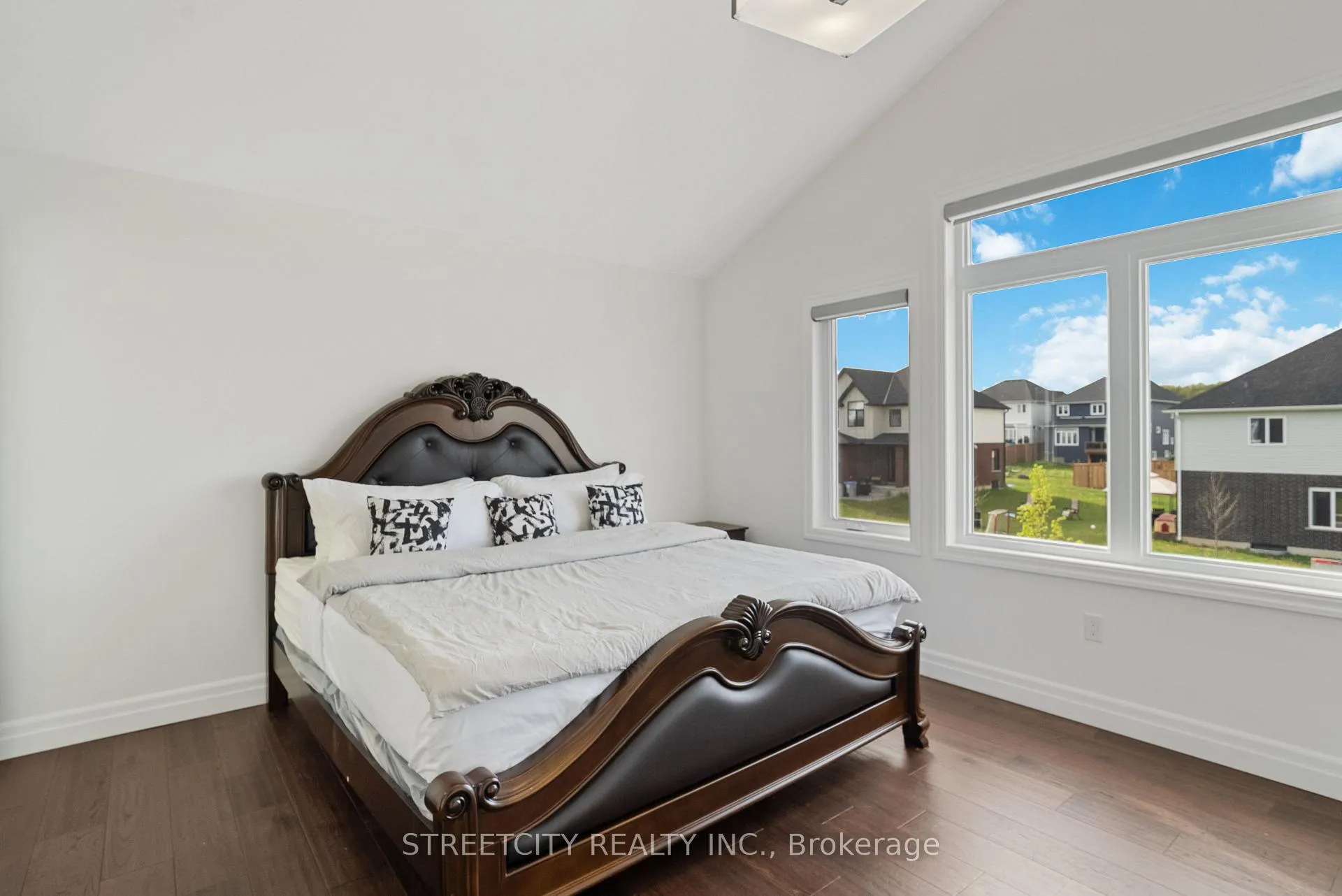 Photo 23 of 101 Basil Crescent, Middlesex Centre, Ilderton — HOMEH