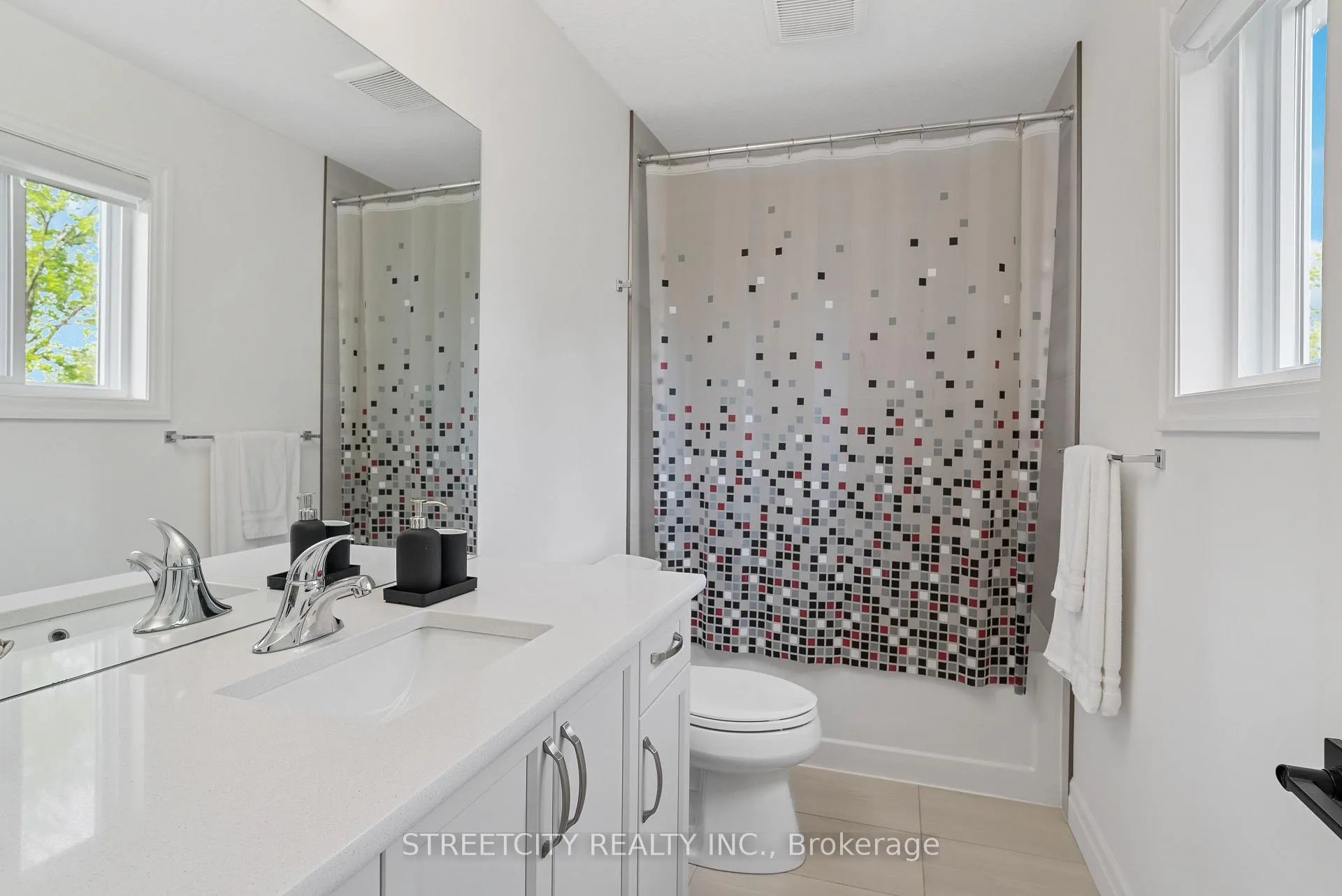 Photo 36 of 101 Basil Crescent, Middlesex Centre, Ilderton — HOMEH