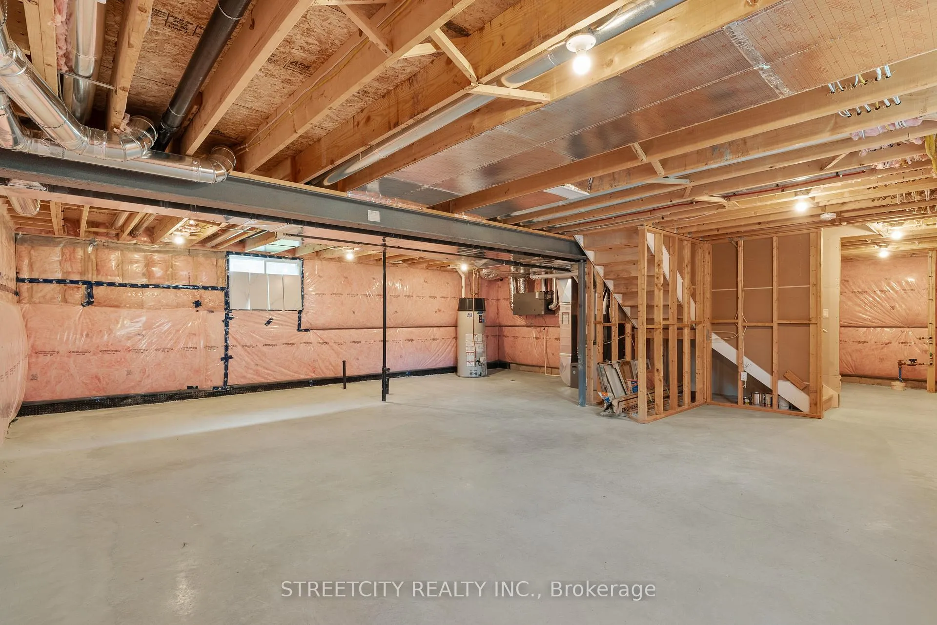 Photo 43 of 101 Basil Crescent, Middlesex Centre, Ilderton — HOMEH