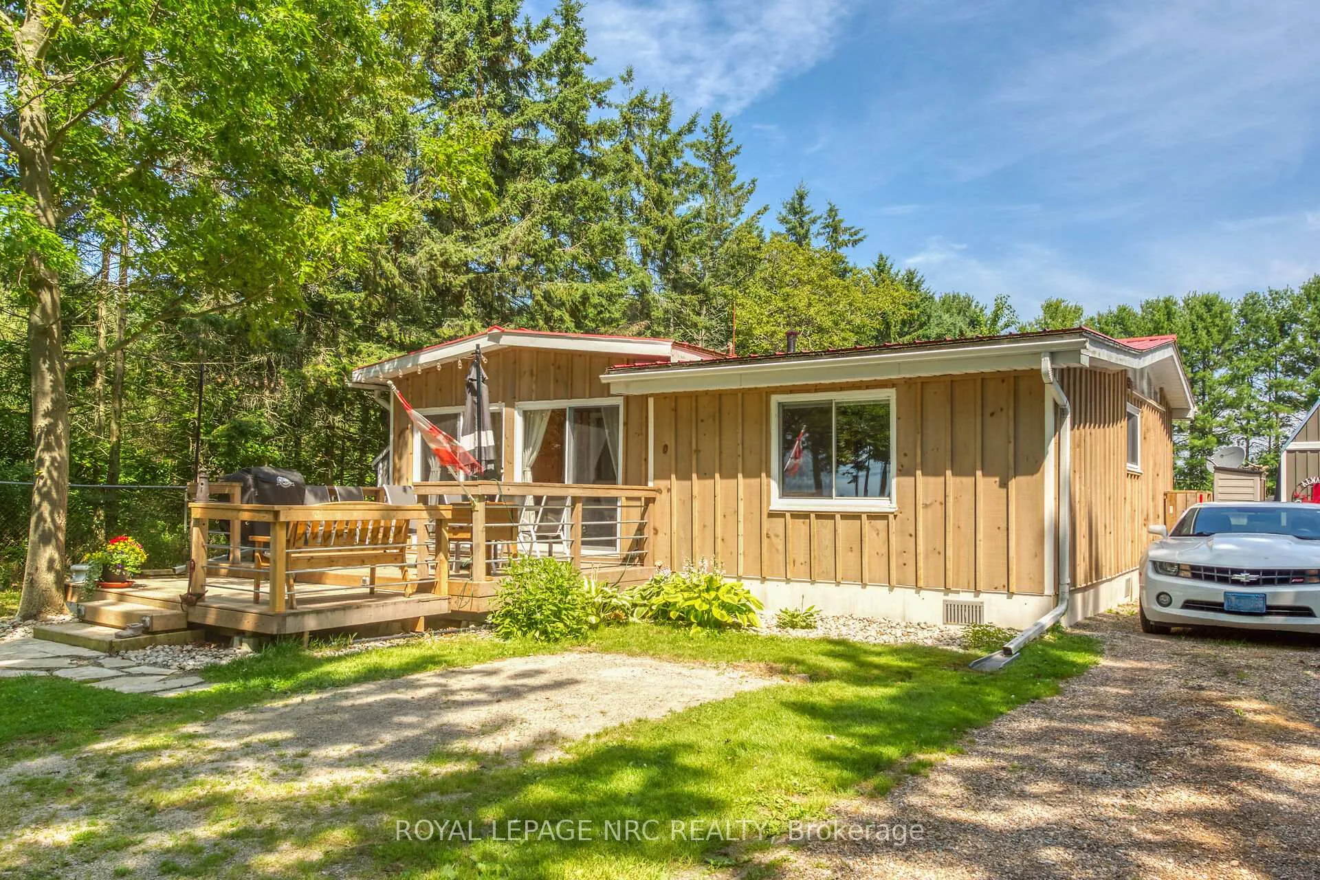 Photo 2 of 14 Anchor Lane, Haldimand, Dunnville — HOMEH