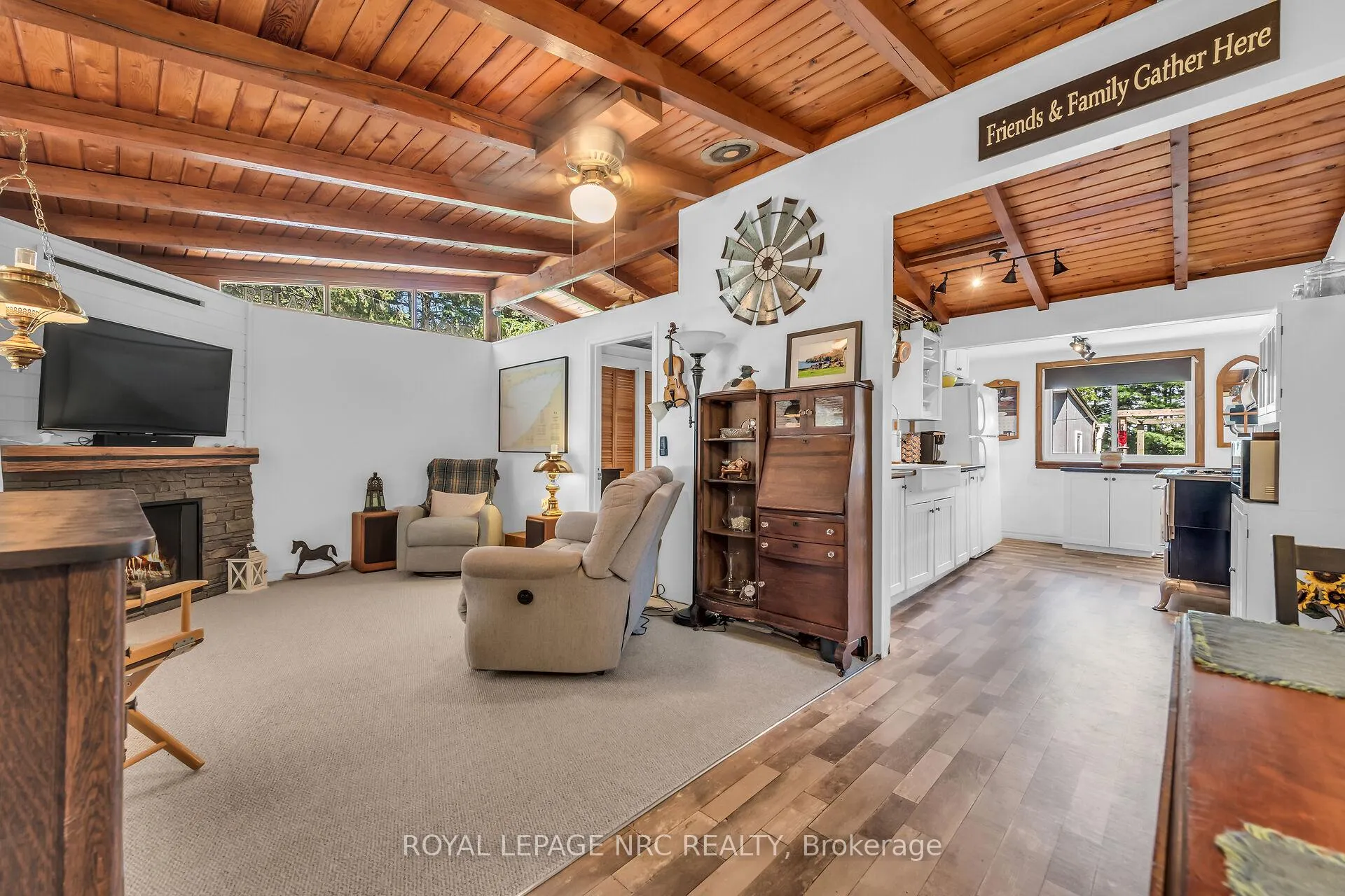 Photo 10 of 14 Anchor Lane, Haldimand, Dunnville — HOMEH