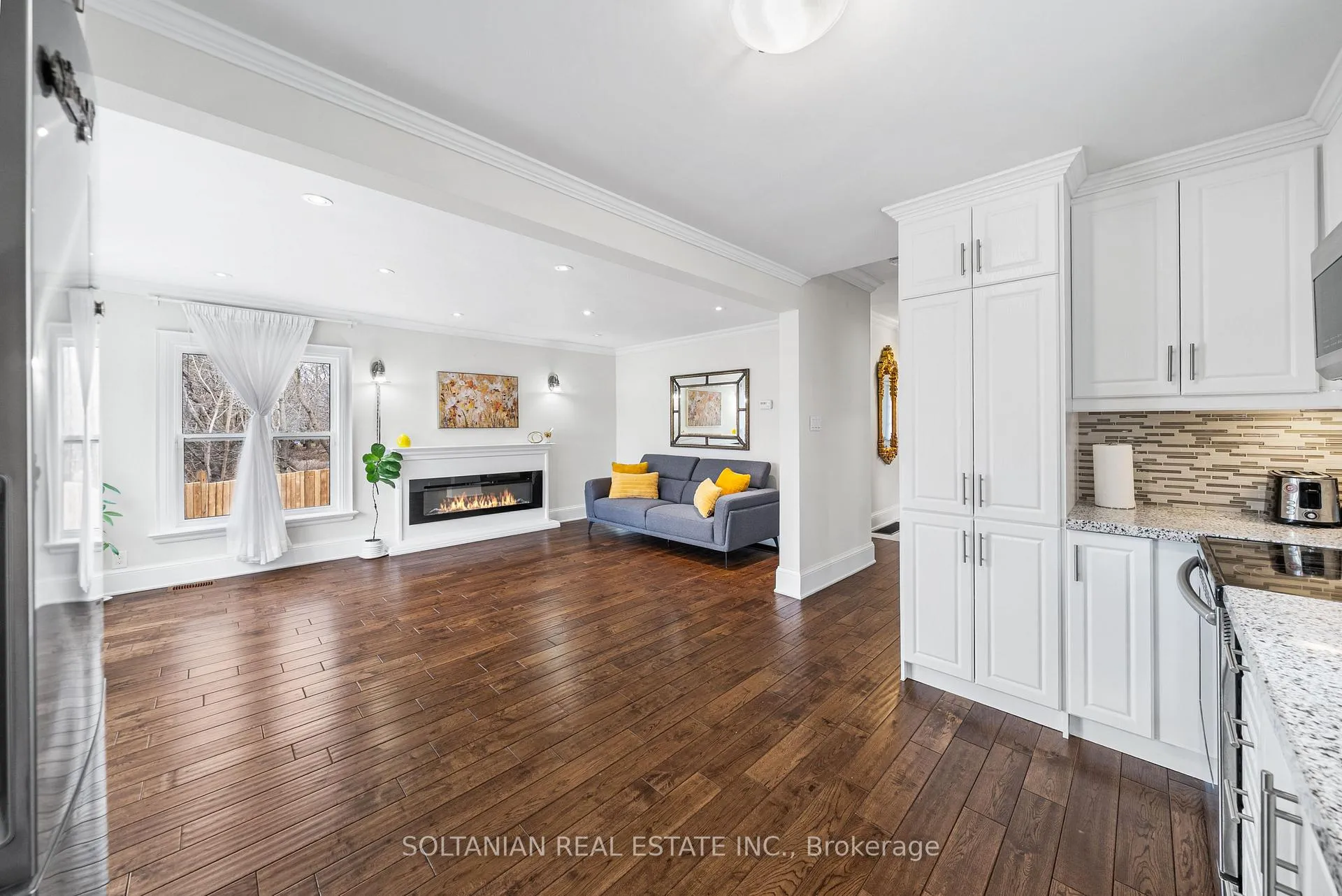 Photo 7 of 150 John Street, Markham, Thornhill — HOMEH
