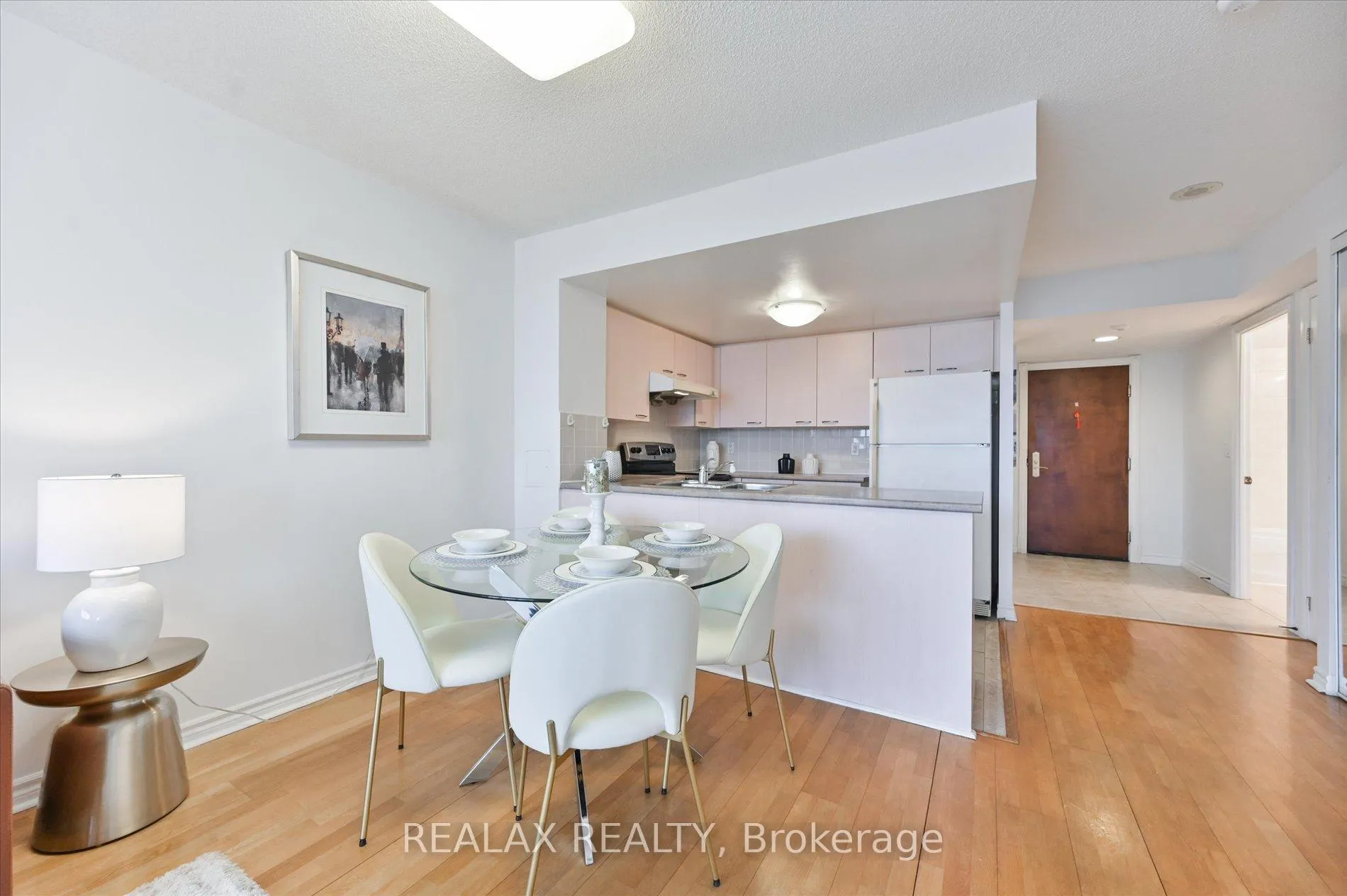 Photo 15 of Unit 302, 130 Pond Drive, Markham, Commerce Valley — HOMEH