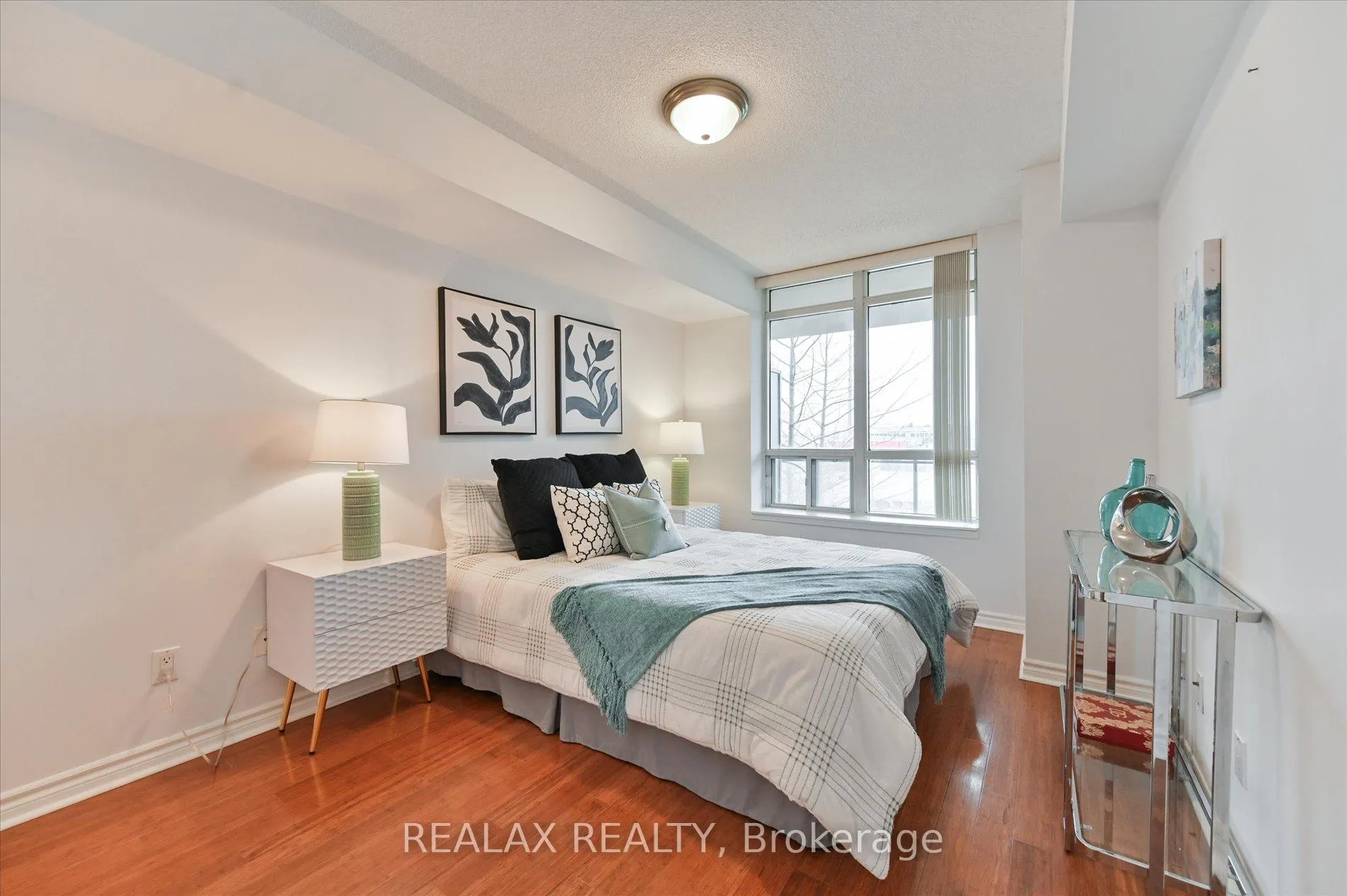 Photo 20 of Unit 302, 130 Pond Drive, Markham, Commerce Valley — HOMEH